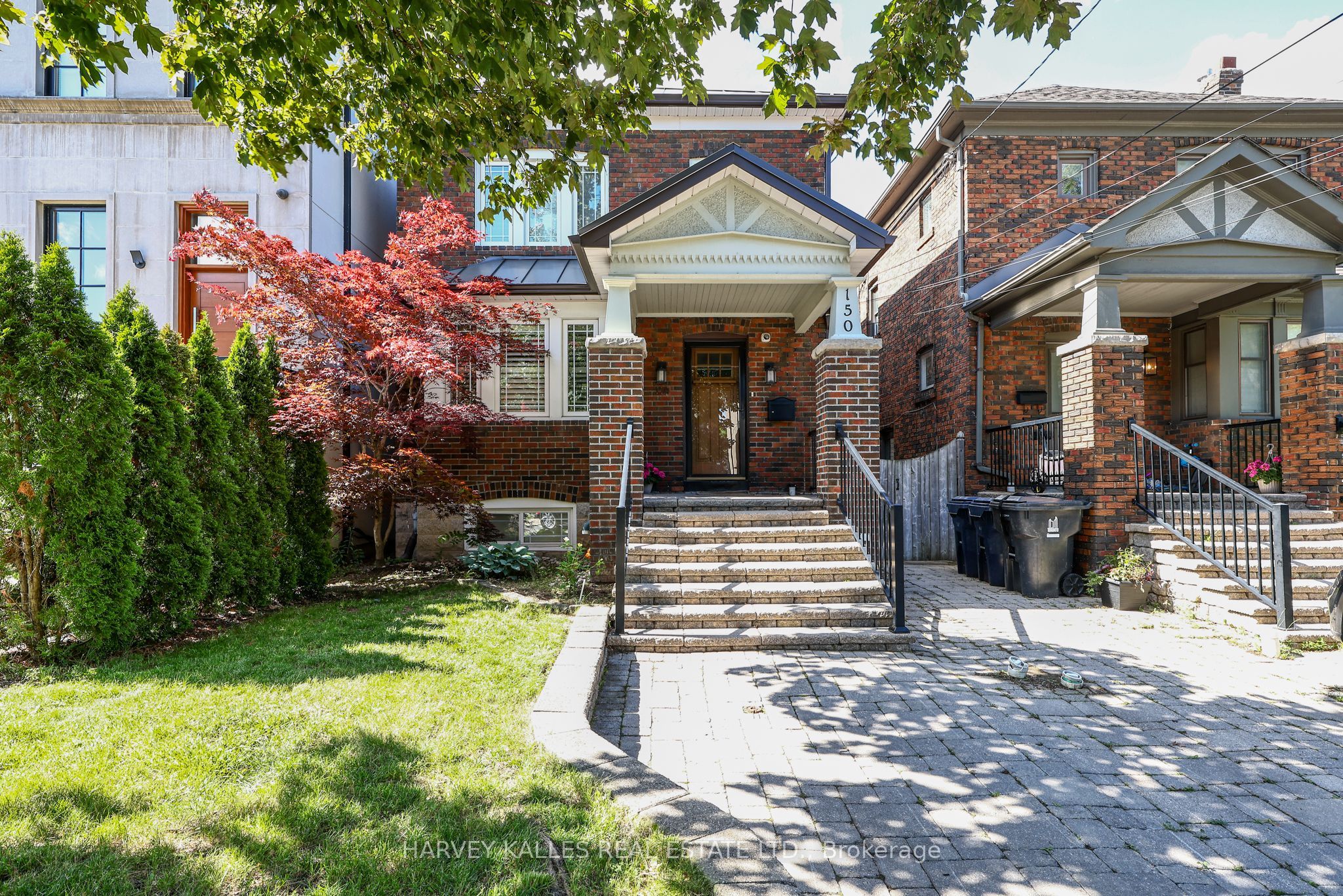 150 Deloraine Avenue, Toronto, ON M5M 2A9 photo 2