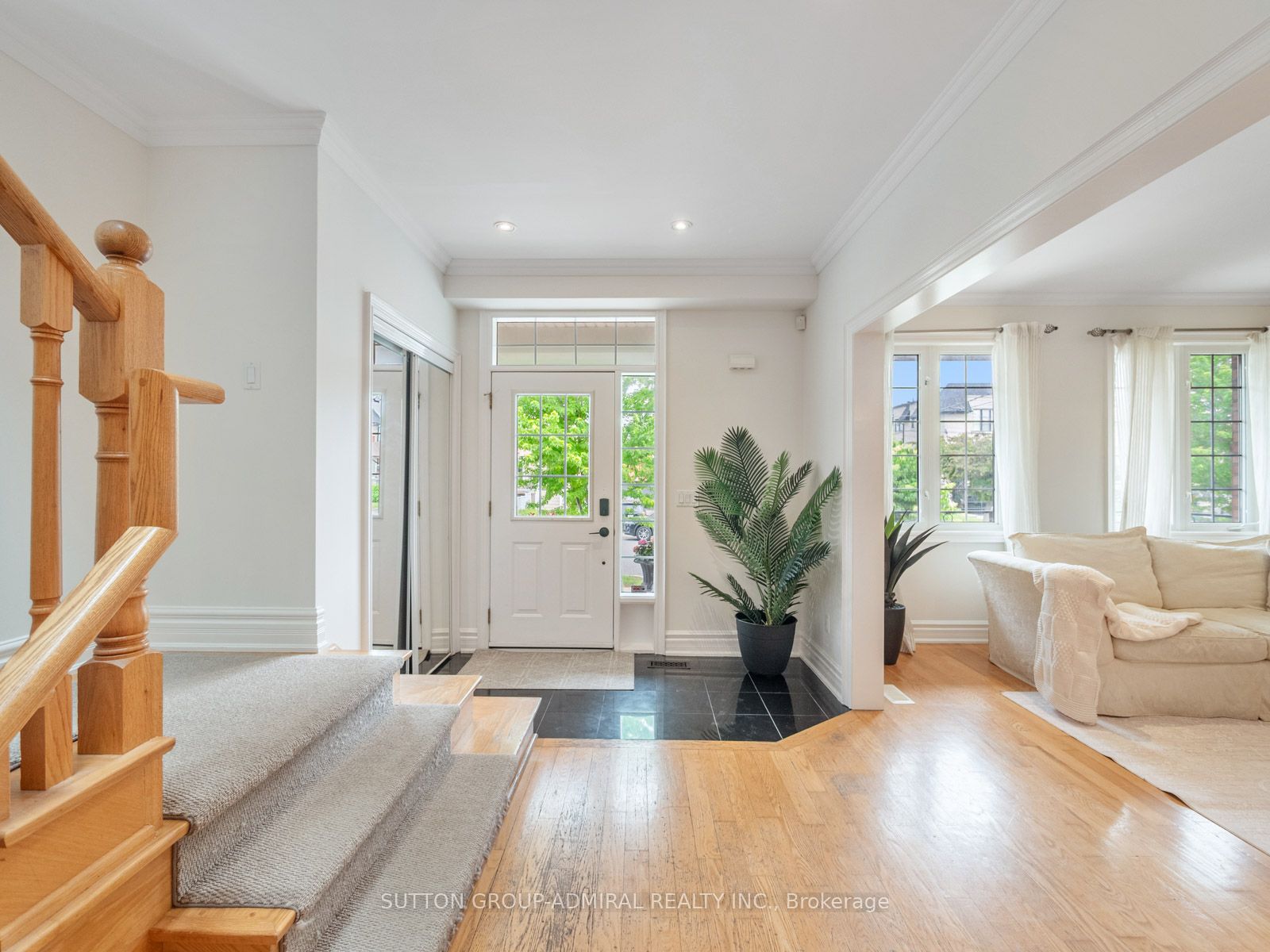 255 Cocksfield Avenue, Toronto, ON M3H 3T6 photo 2