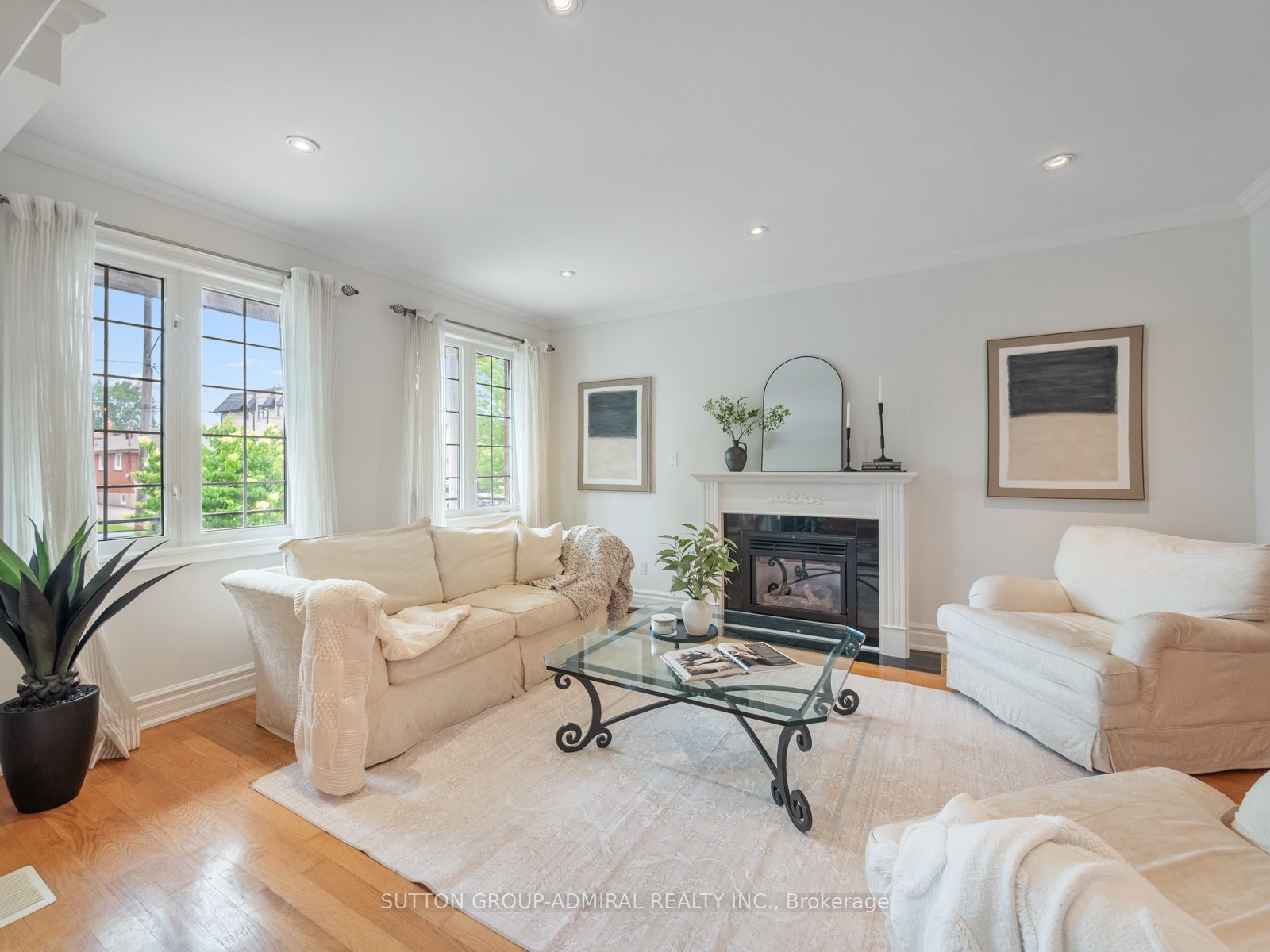 255 Cocksfield Avenue, Toronto, ON M3H 3T6 photo 3