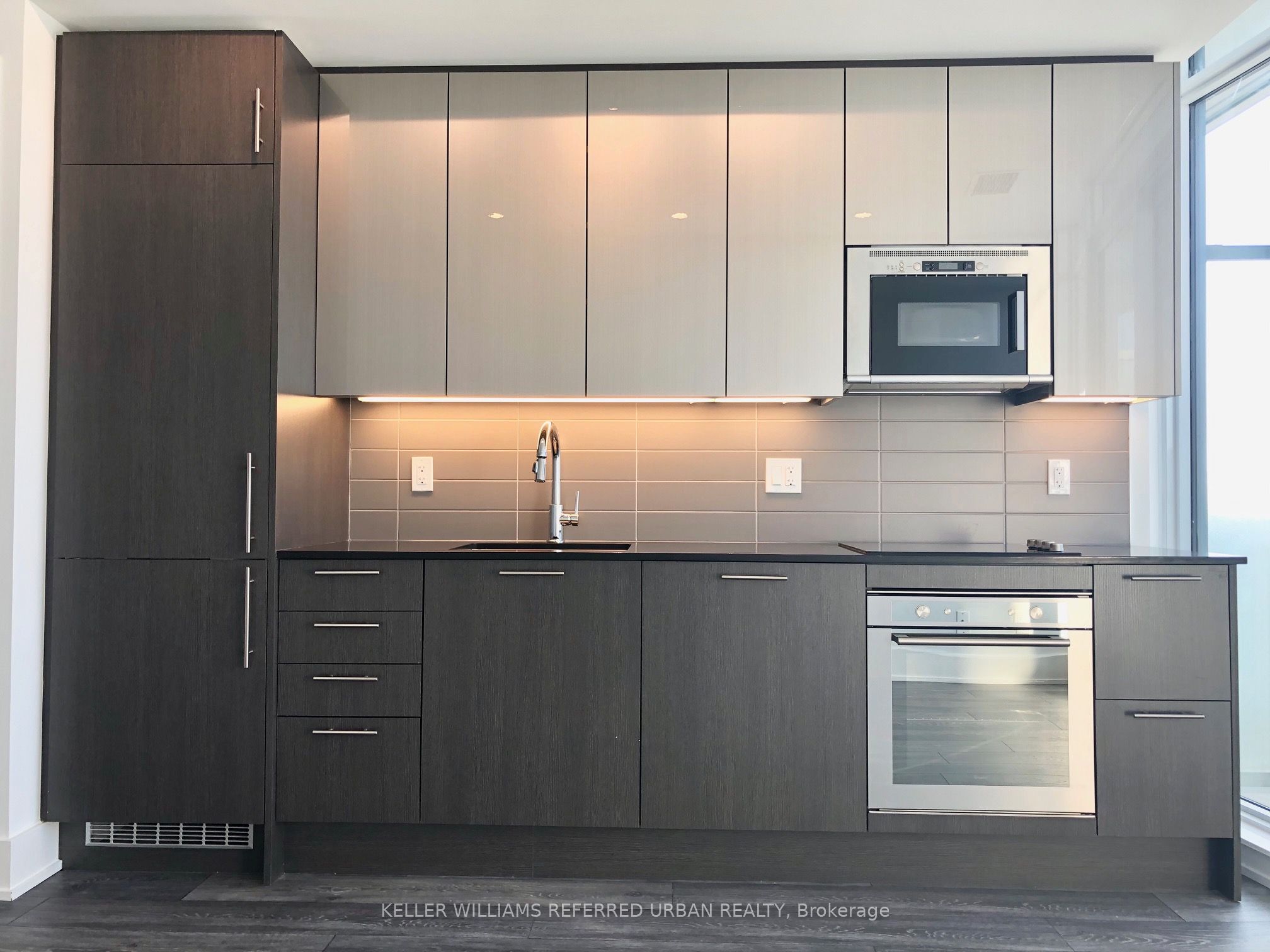 403 Church Street 2301, Toronto, ON M4Y 0C9 photo 4