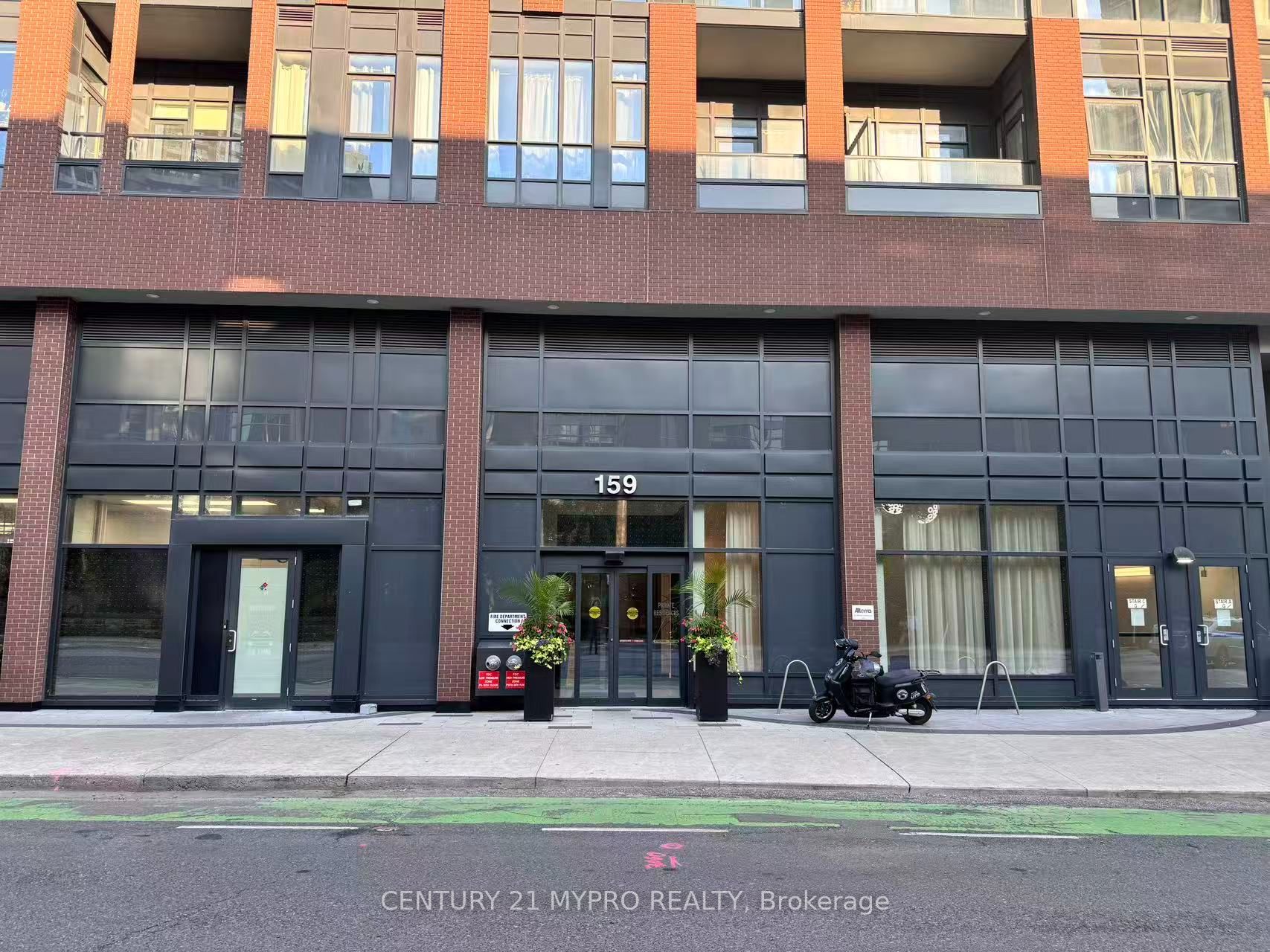 159 Wellesley Street E 3403, Toronto, ON M4Y 0H5 photo 2
