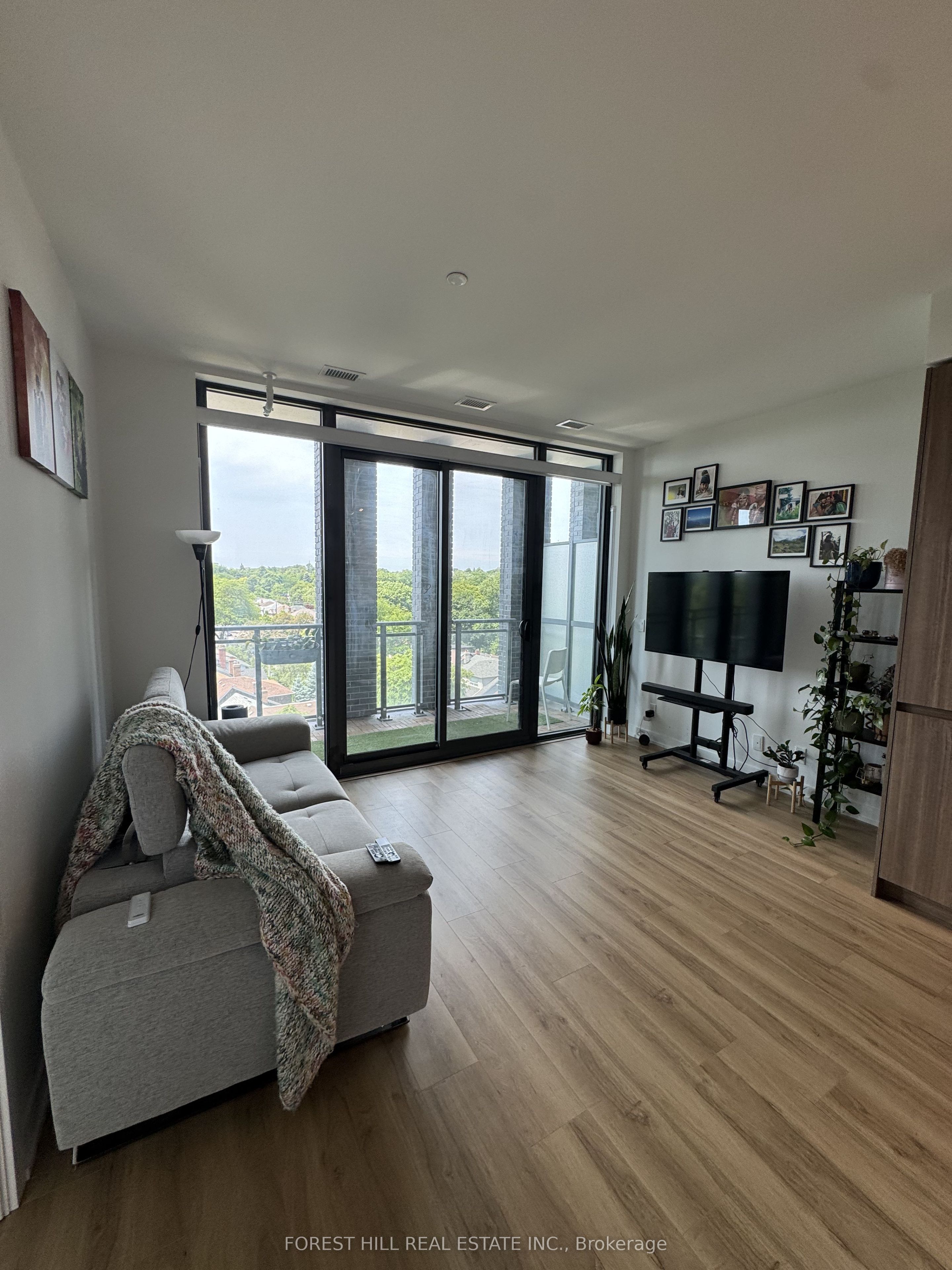1 Hillsdale Avenue W 609, Toronto, ON M4S 0E5 photo 2