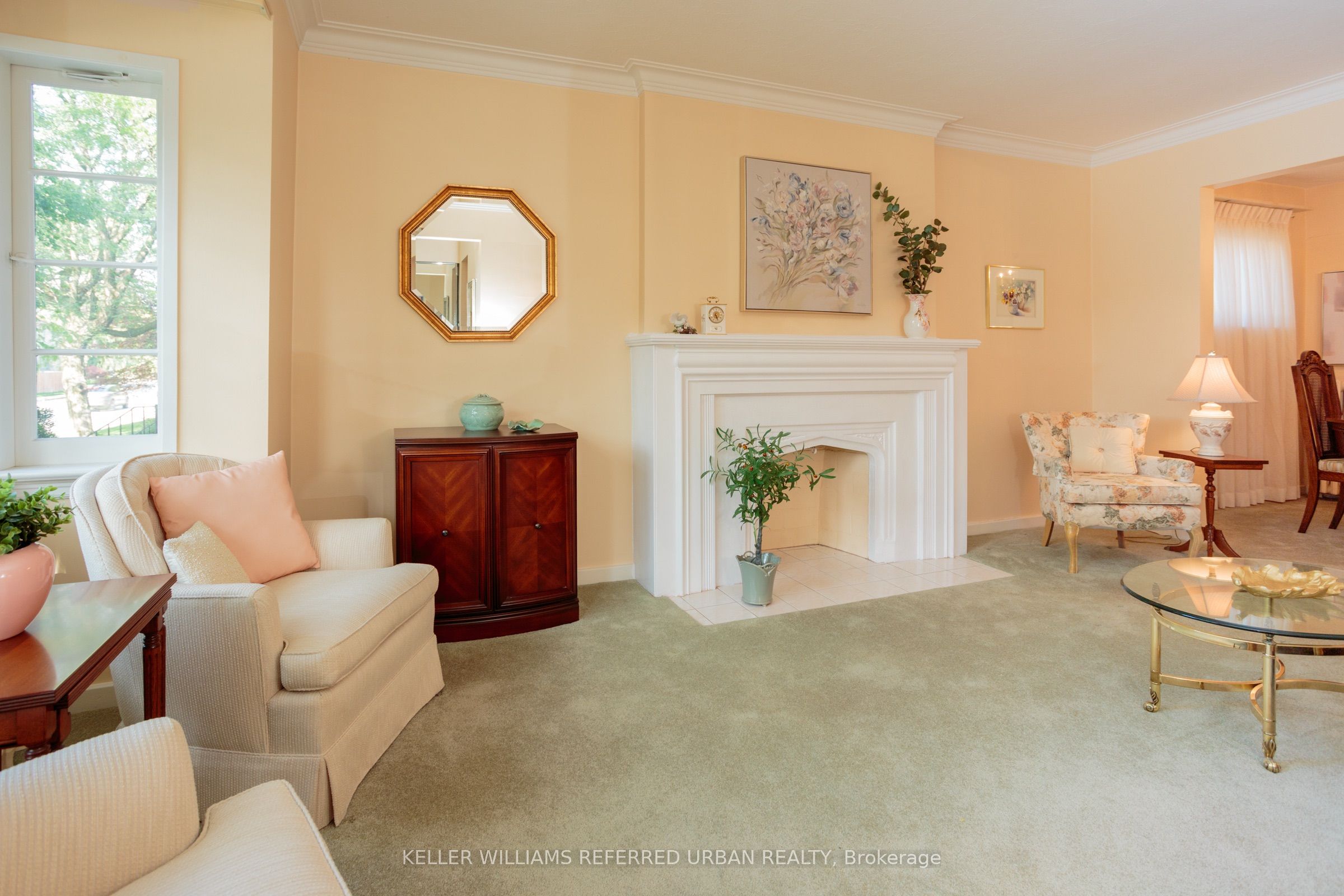 345 Moore Avenue, Toronto, ON M4G 1E2 photo 4