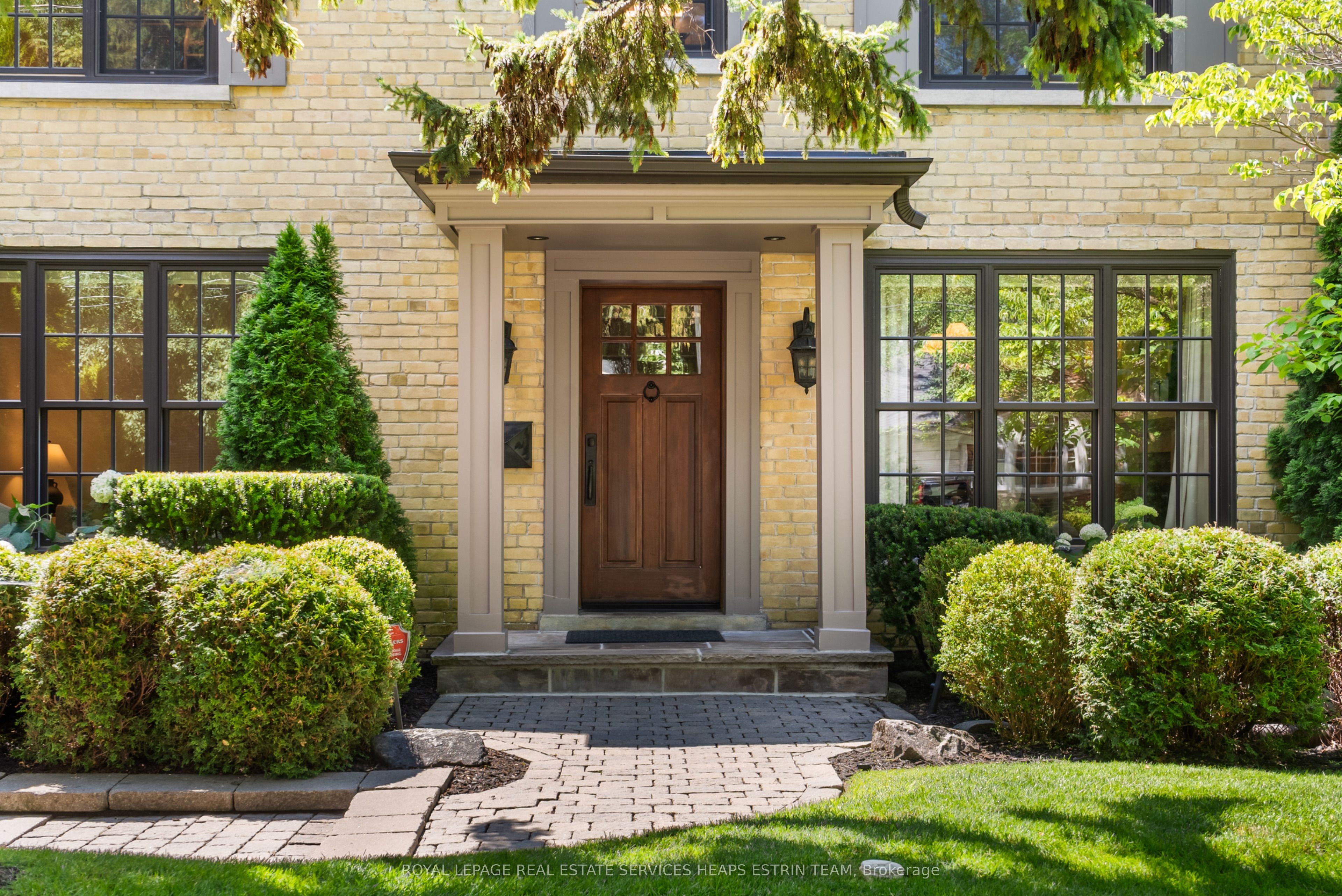 17 Noel Avenue, Toronto, ON M4G 1B2 photo 2