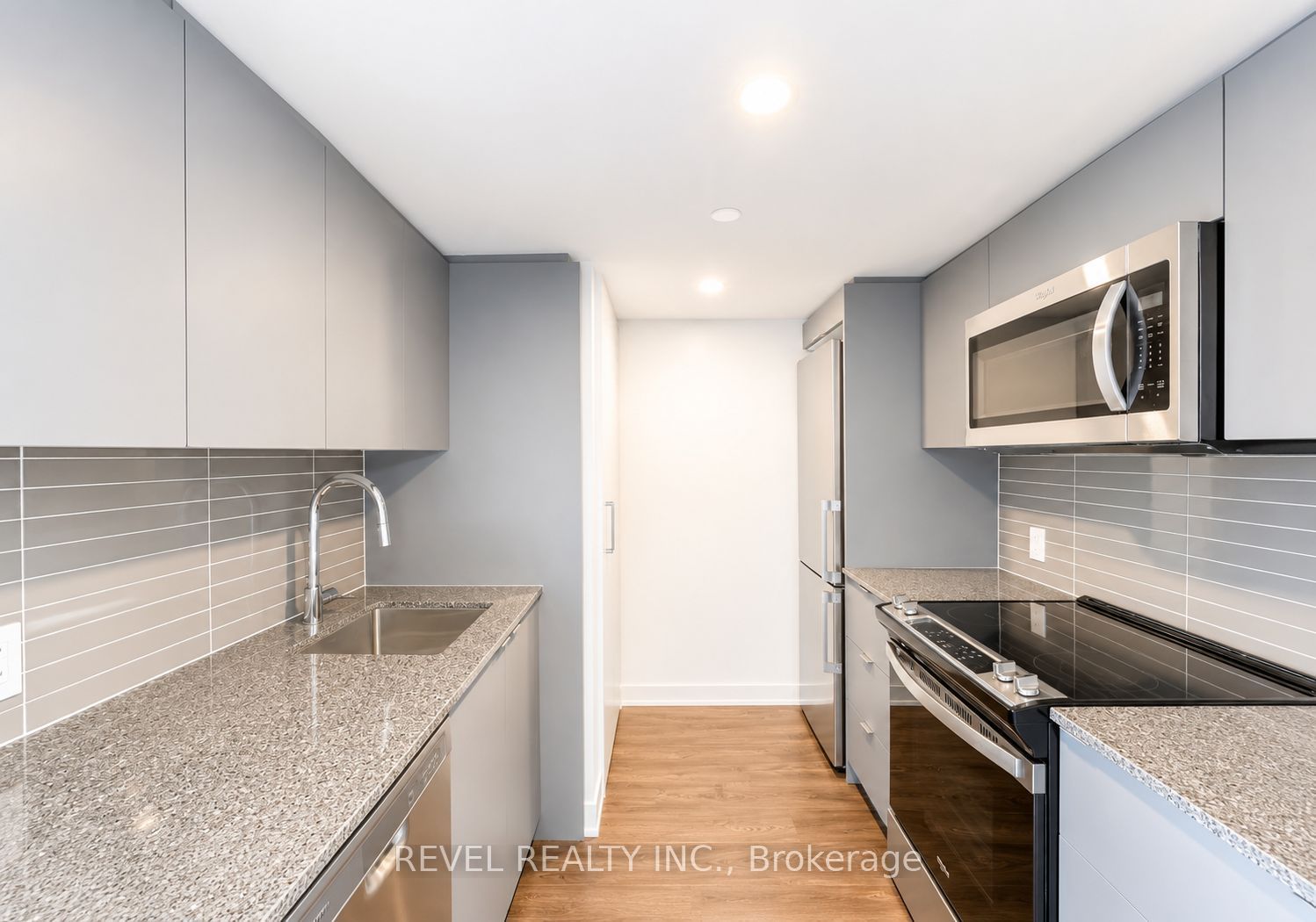500 Wilson Avenue 312, Toronto, ON M3H 0E5 photo 3