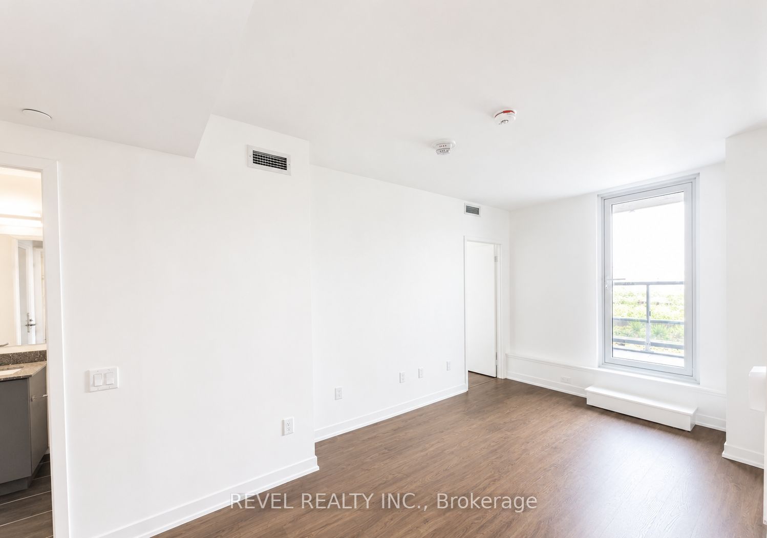 500 Wilson Avenue 312, Toronto, ON M3H 0E5 photo 4