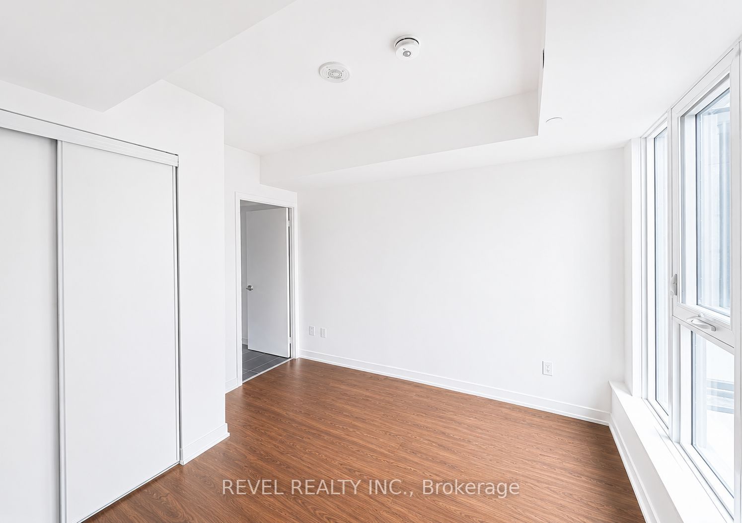 500 Wilson Avenue 312, Toronto, ON M3H 0E5 photo 5