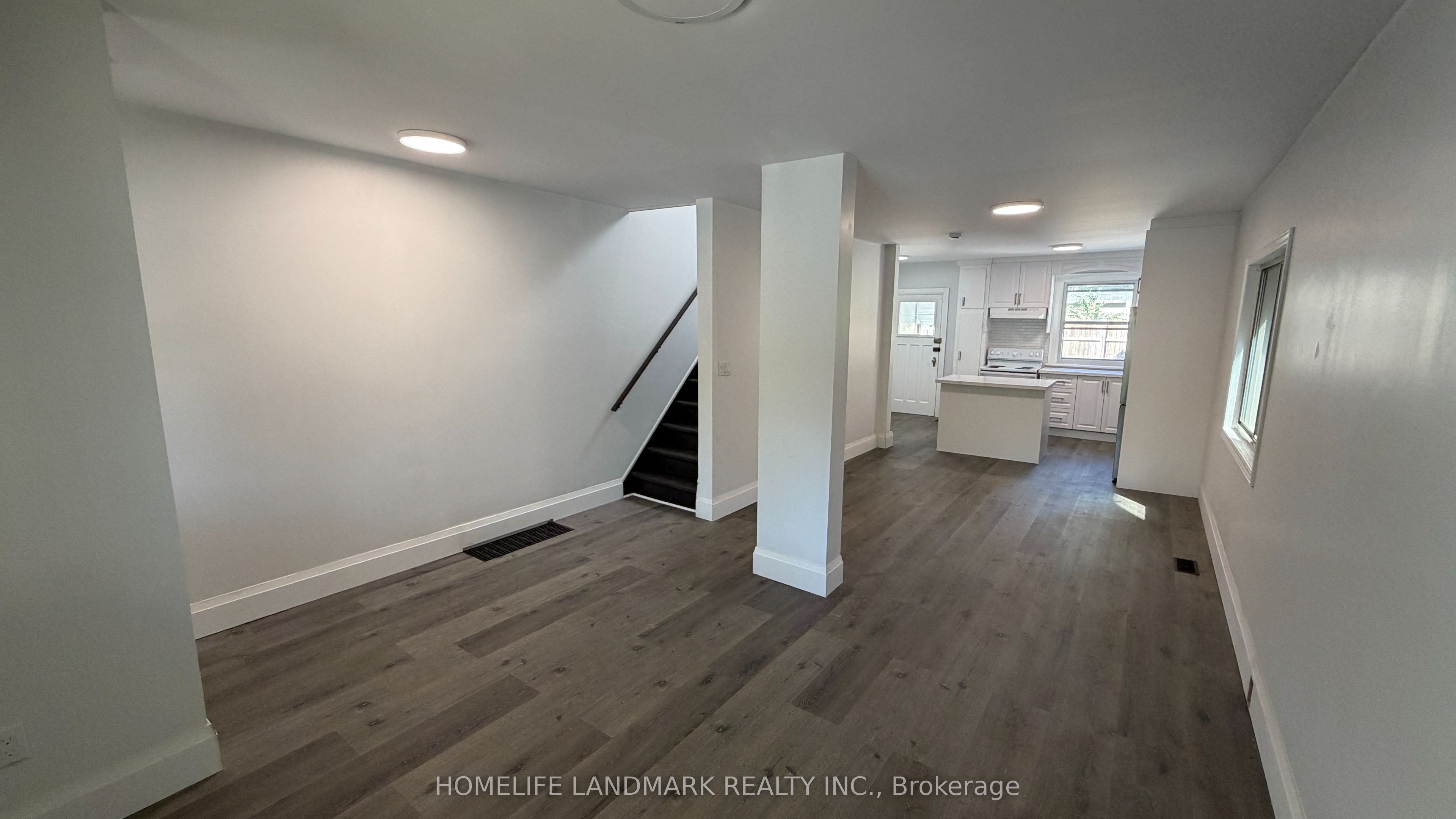 670 Mount Pleasant Road, Toronto, ON M4S 2N3