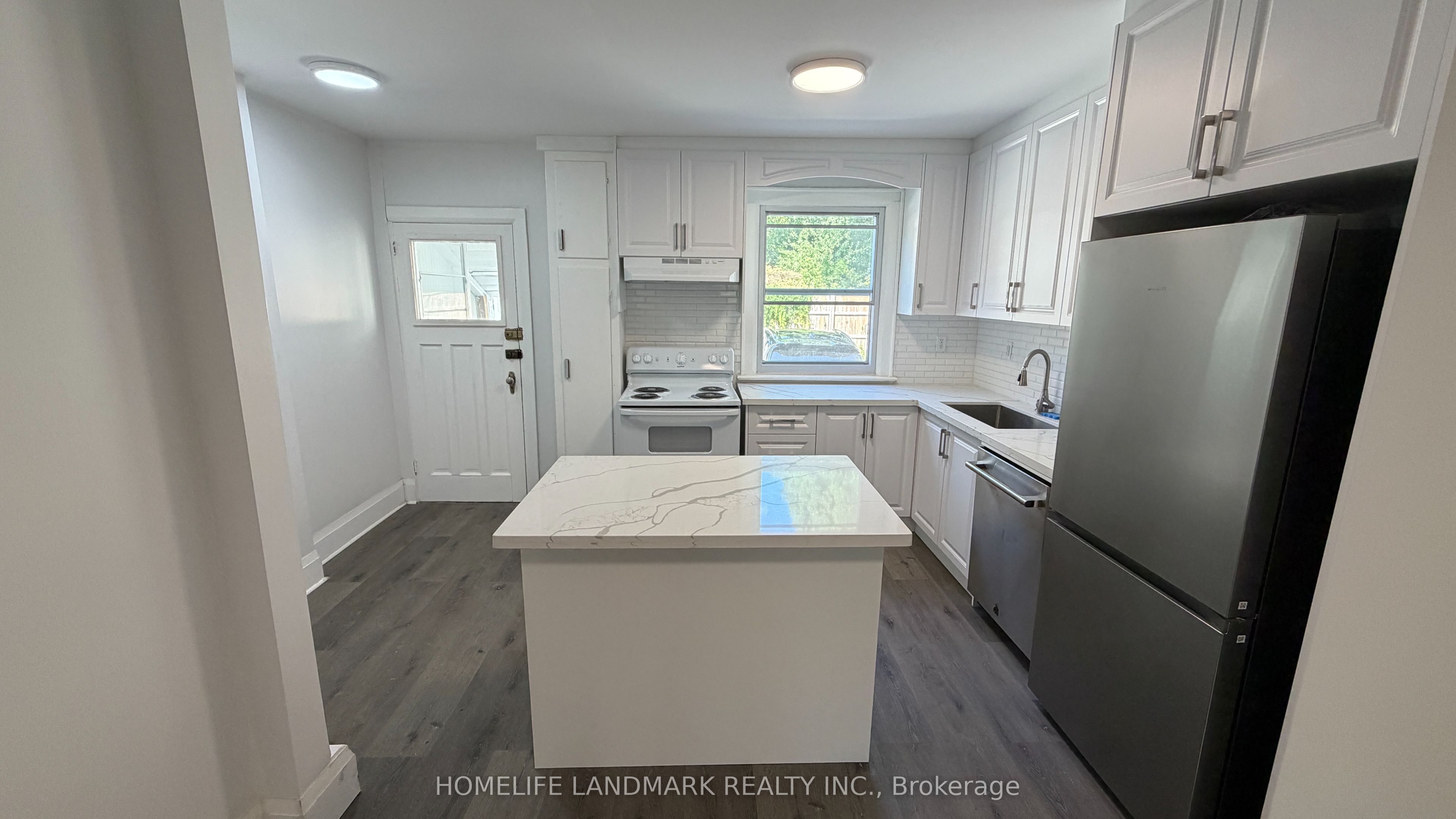 670 Mount Pleasant Road, Toronto, ON M4S 2N3 photo 4
