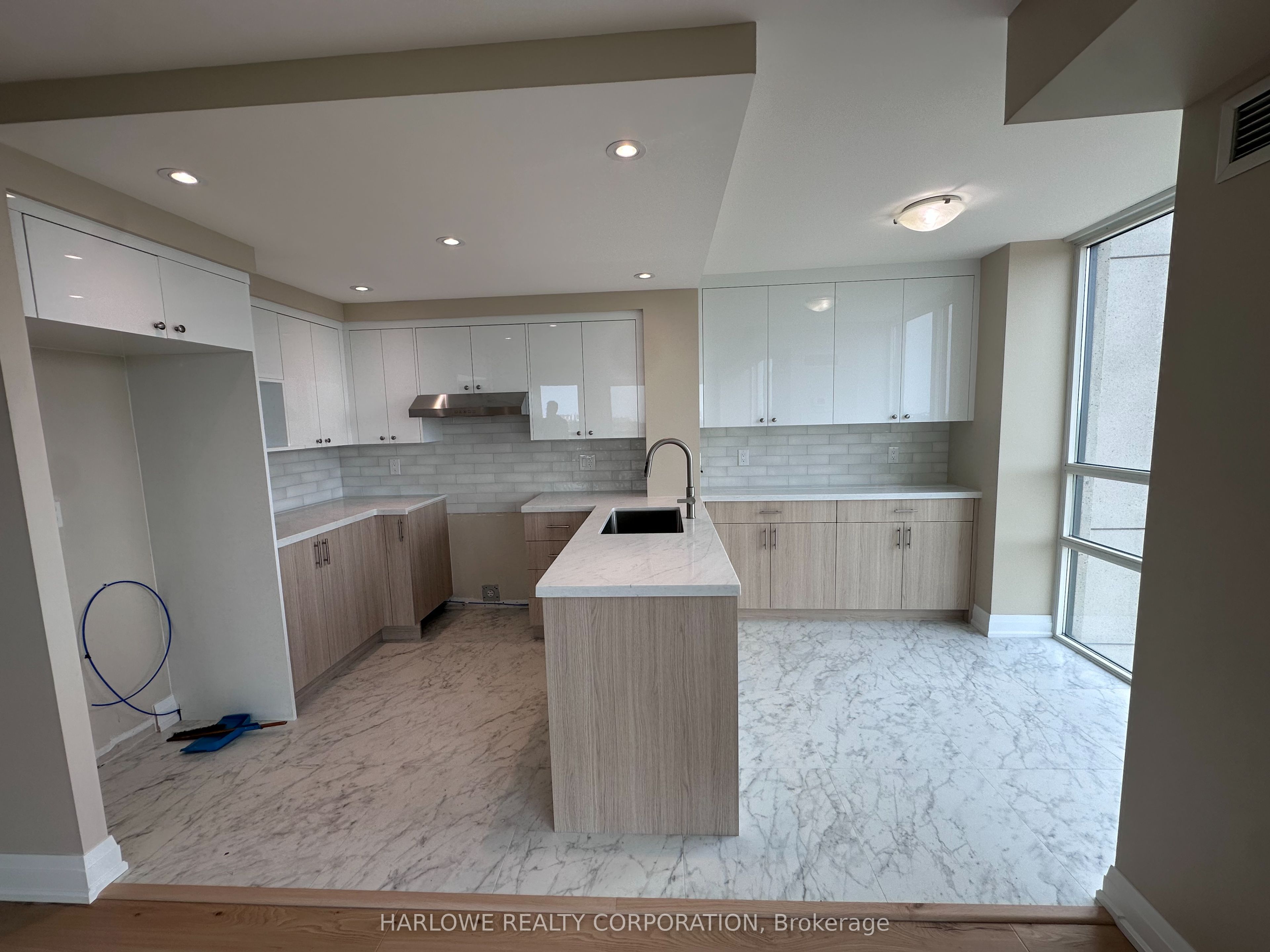 503 Beecroft Road 1506, Toronto, ON M2N 0A2 photo 3