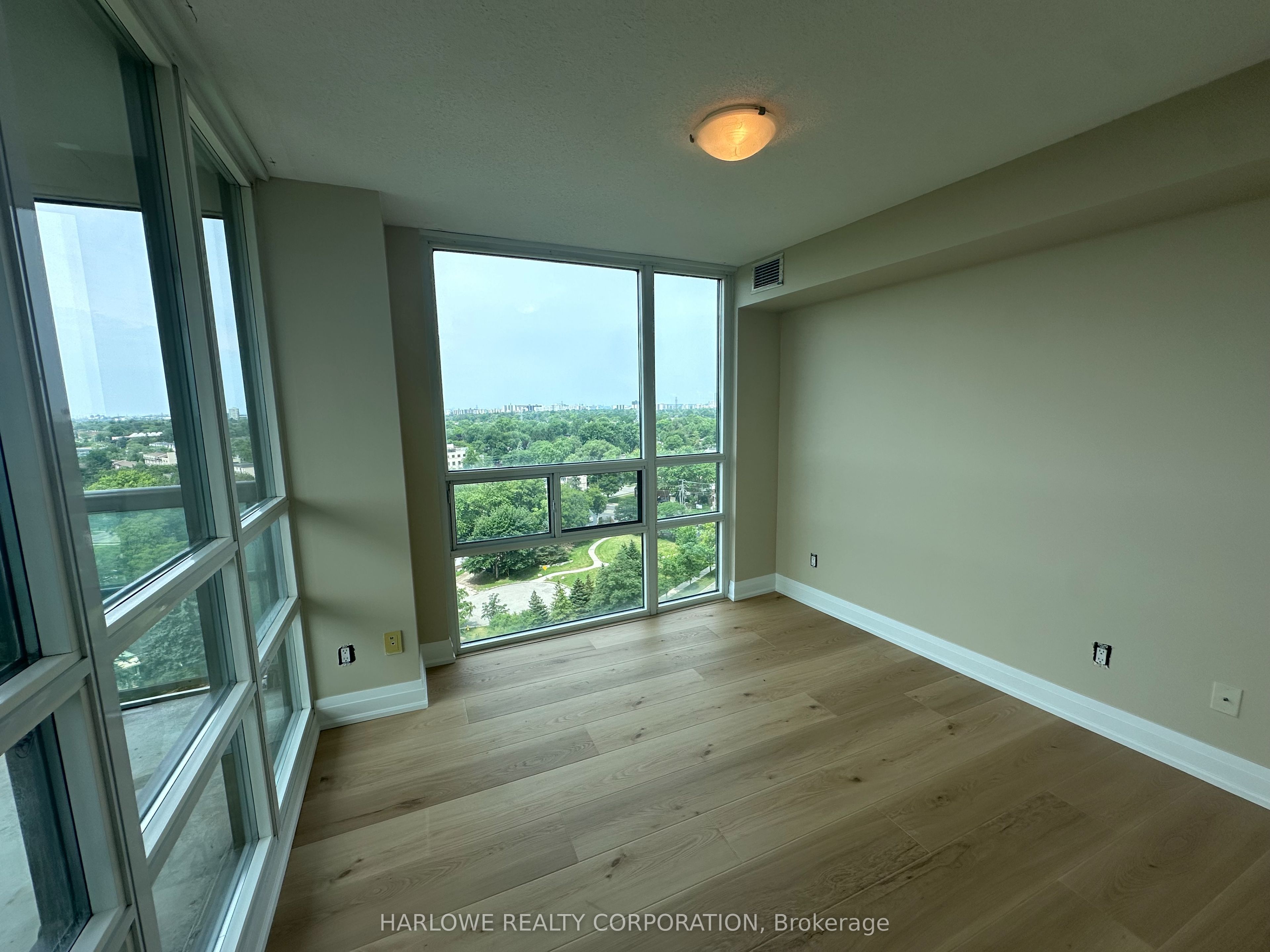 503 Beecroft Road 1506, Toronto, ON M2N 0A2 photo 4