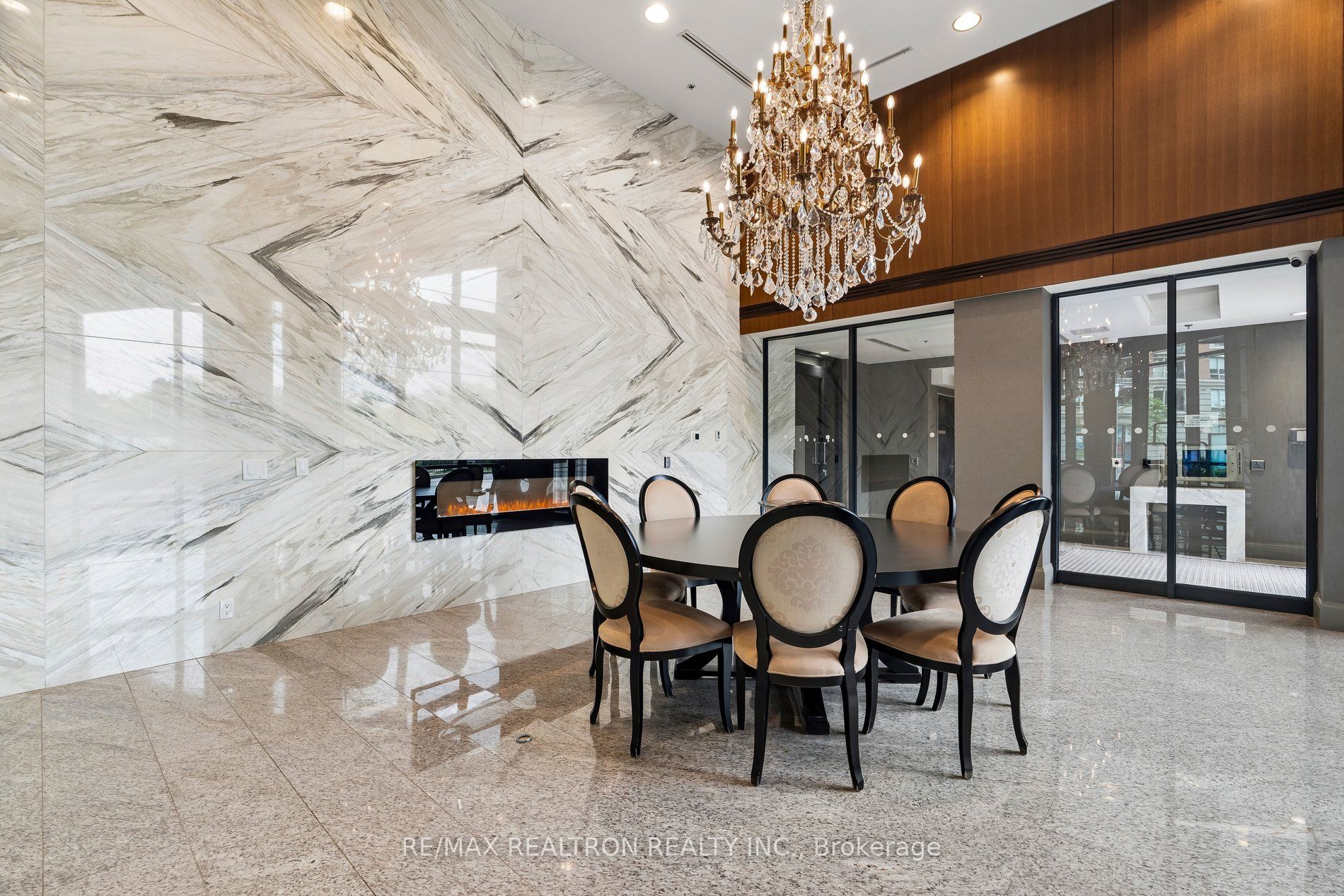 825 Church Street 3102, Toronto, ON M4W 3Z4 photo 5