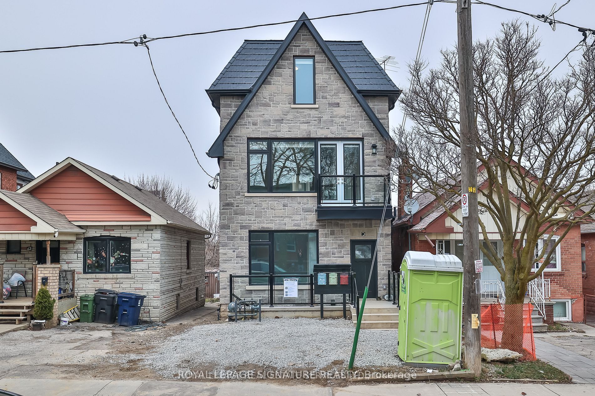 60 Belvidere Avenue Main, Toronto, ON M6C 1P6 photo 2