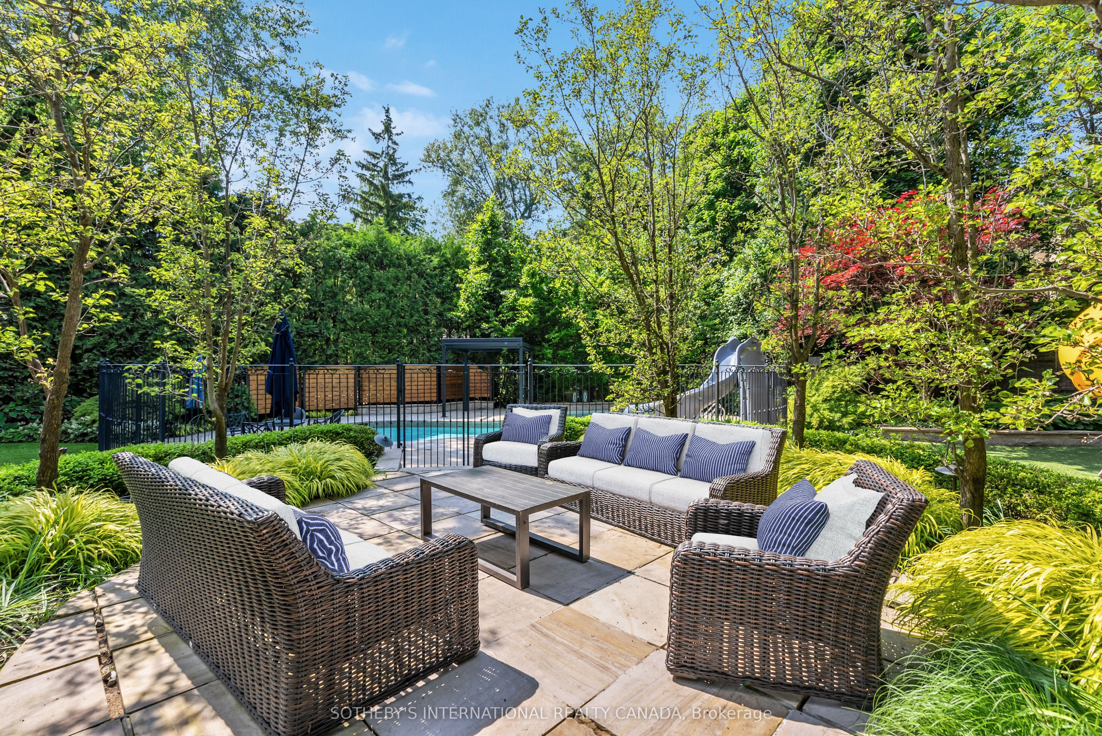 113 Coldstream Avenue, Toronto, ON M5N 1X7 photo 4