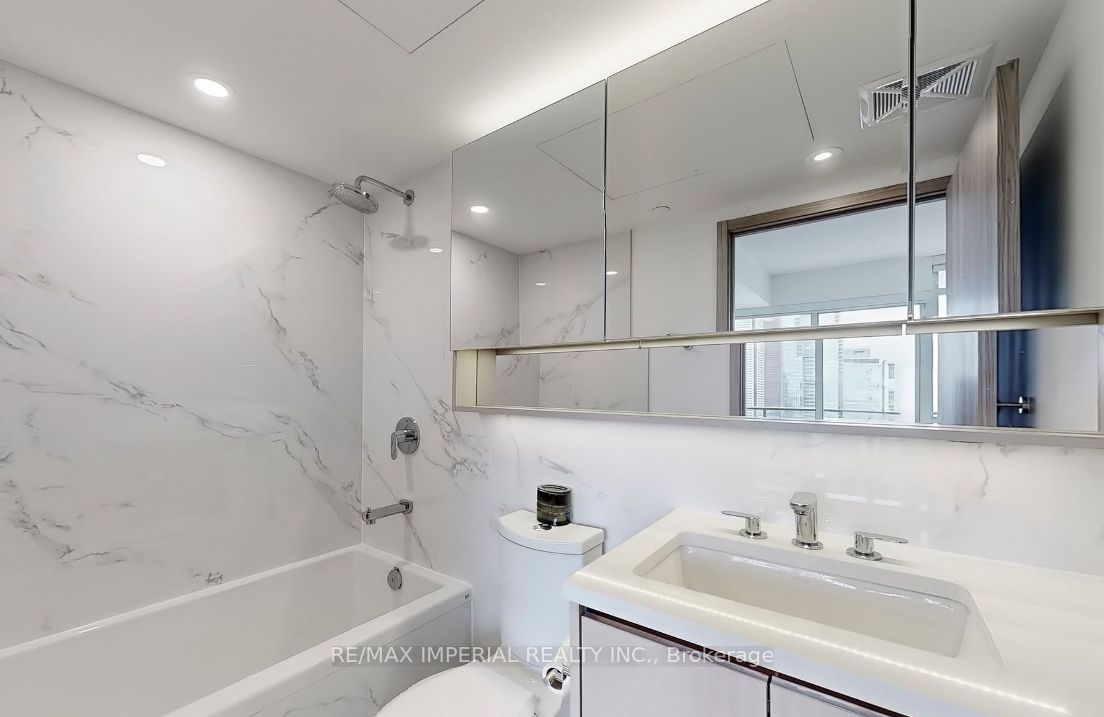 38 Widmer Street 2602, Toronto, ON M5V 2E9 photo 3
