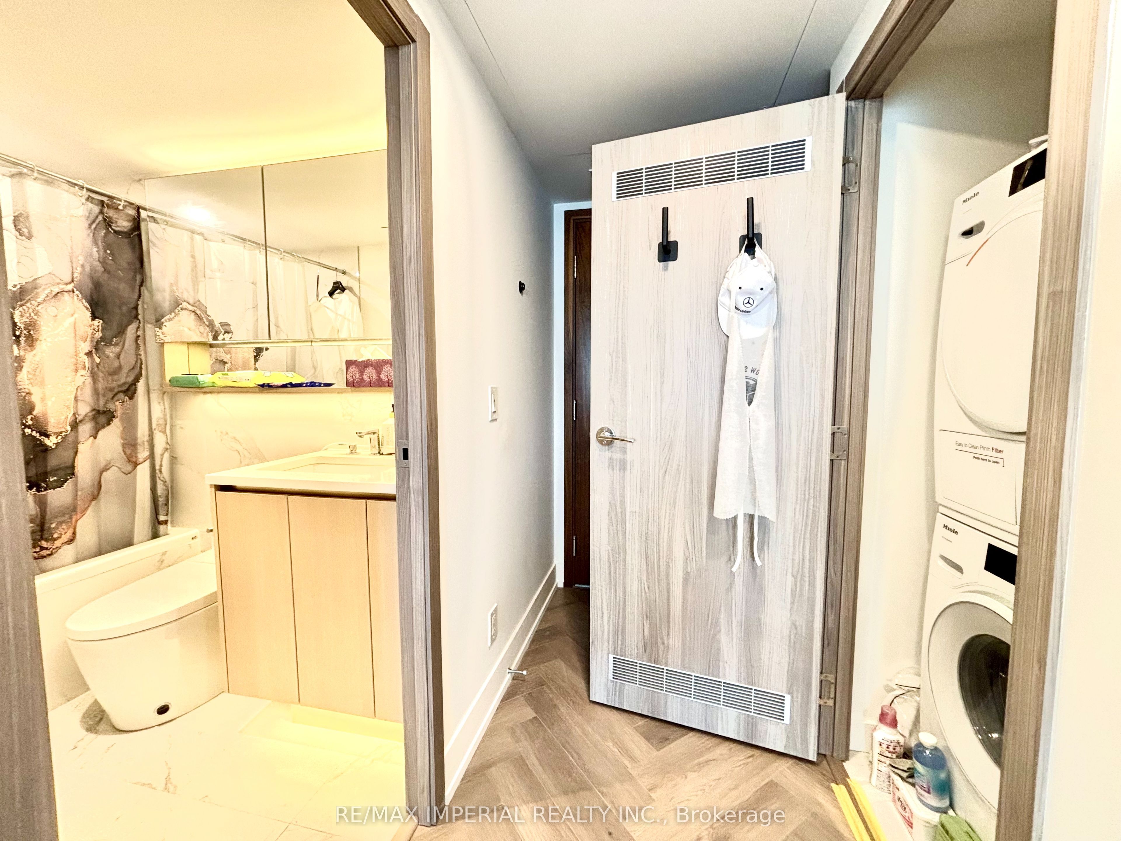 38 Widmer Street 2602, Toronto, ON M5V 2E9 photo 5