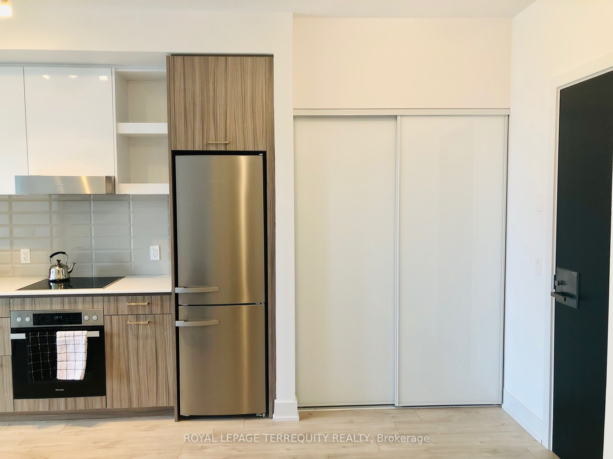 11 Lillian Street 506, Toronto, ON M4S 0C3 photo 2