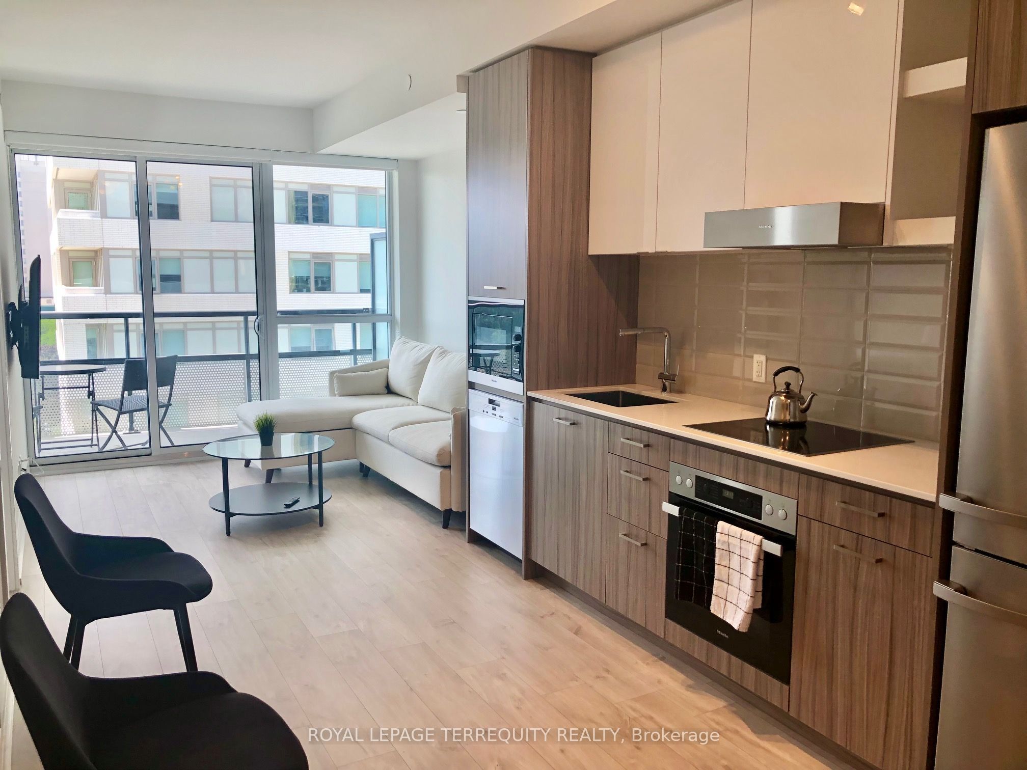 11 Lillian Street 506, Toronto, ON M4S 0C3 photo 4