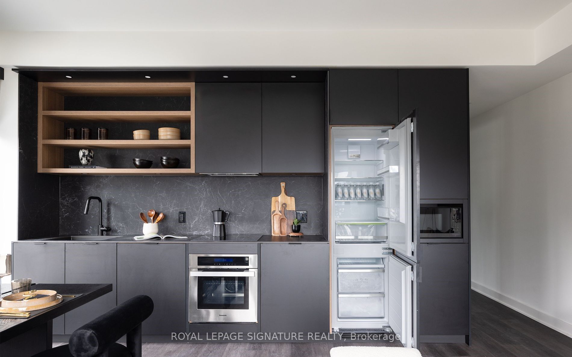 55 Charles Street E 2806, Toronto, ON M4Y 0J1 photo 2