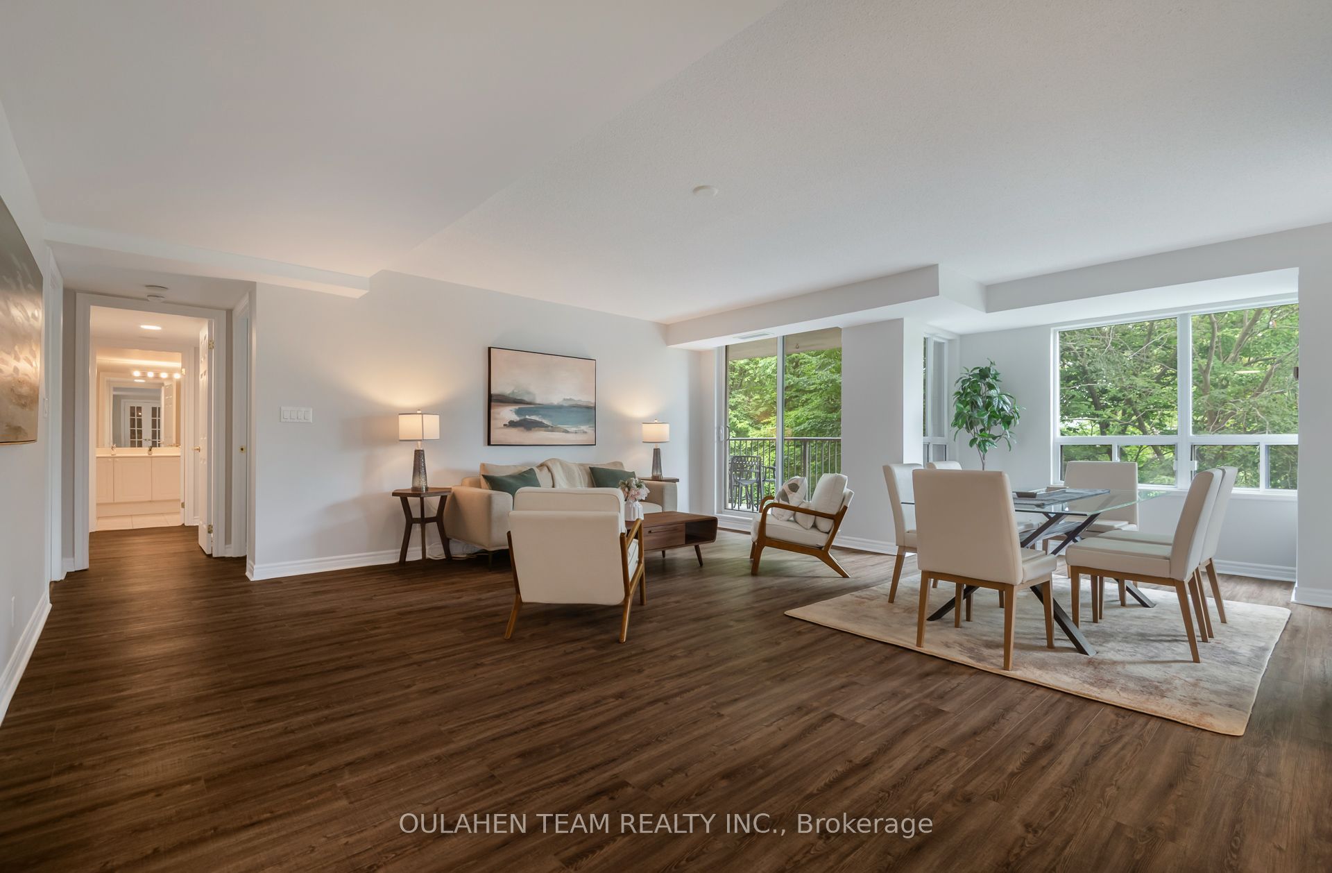 16 Dallimore Circle 212, Toronto, ON M3C 4C4 photo 4