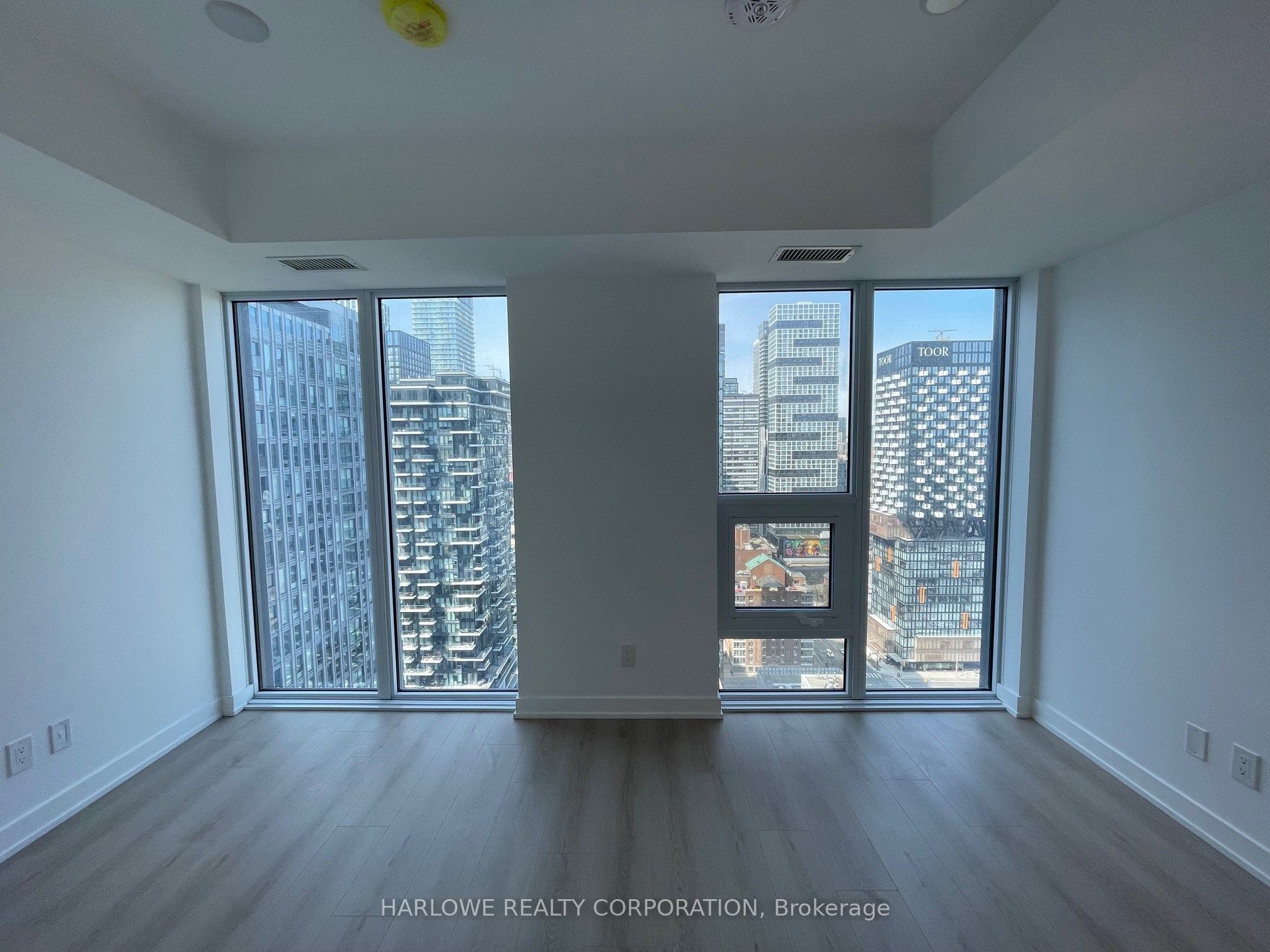 100 Queen Street E 2801, Toronto, ON M5C 0B5 photo 5