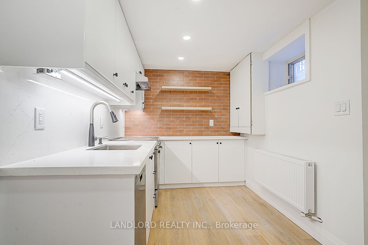 75 Kendal Avenue Lower Unit, Toronto, ON M5R 1L8 photo 2