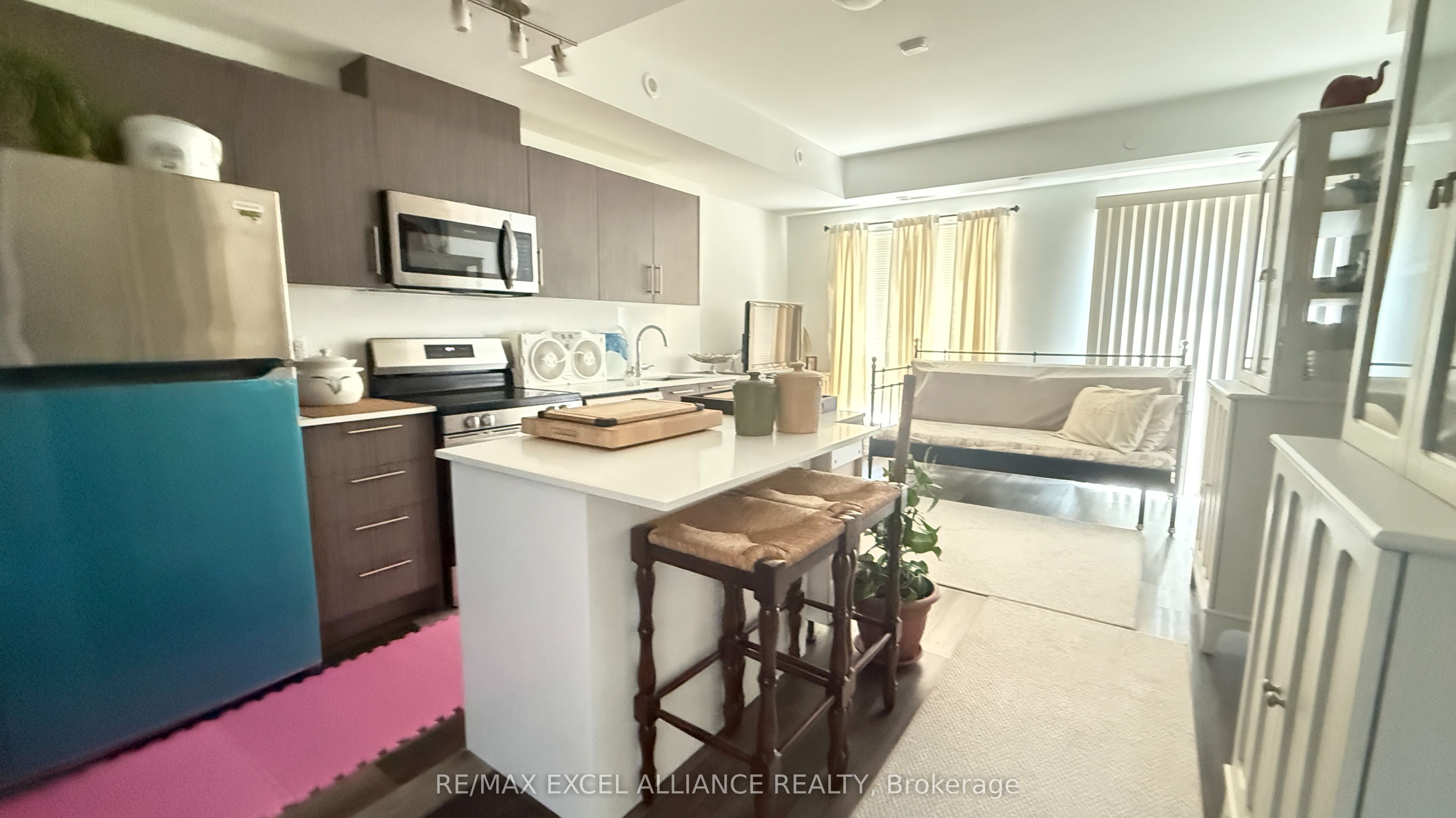 851 Sheppard Ave W Avenue 22, Toronto, ON M3H 2T5 photo 4