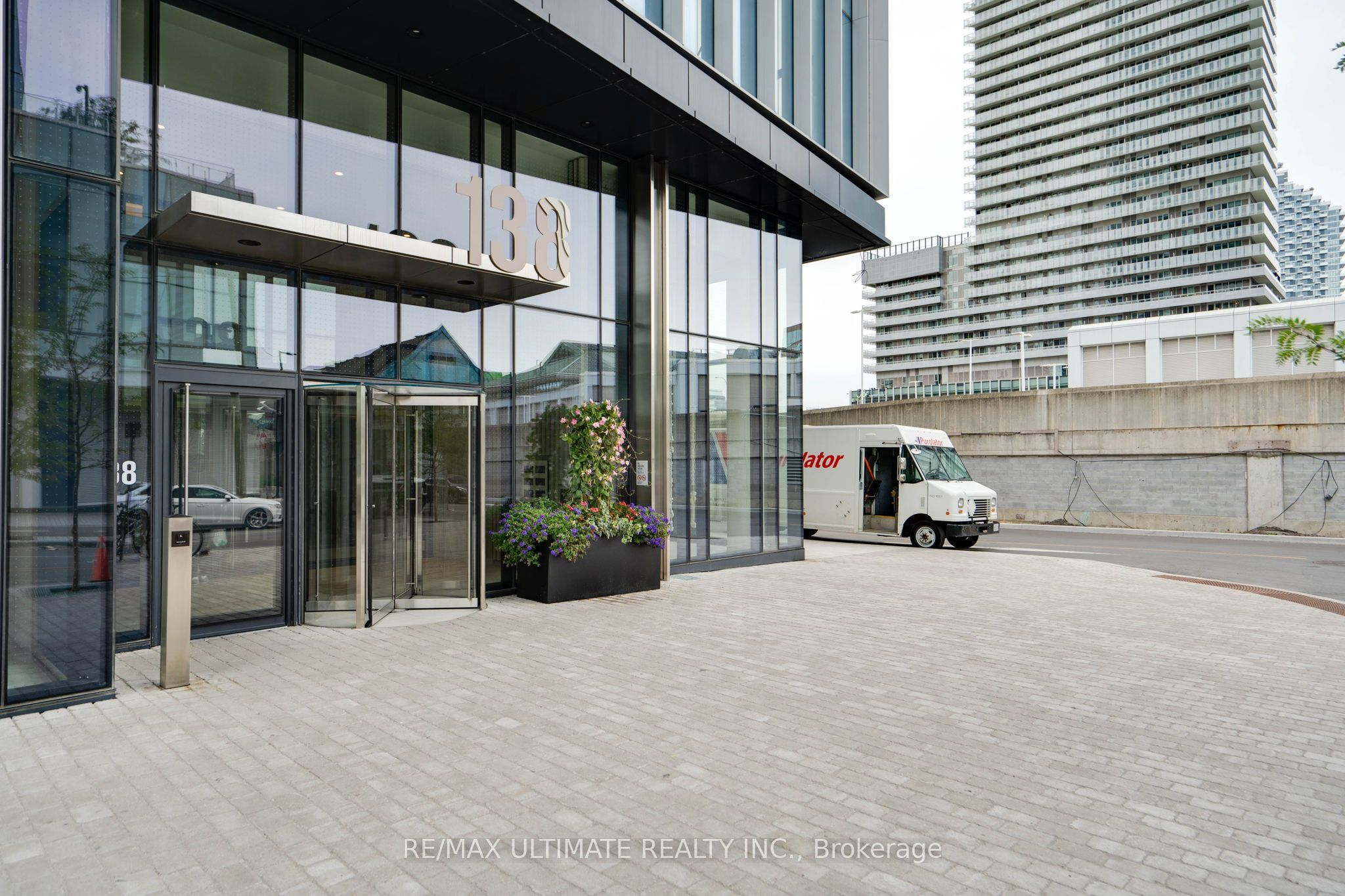 138 Downes Street 5908, Toronto, ON M5E 0E4 photo 3