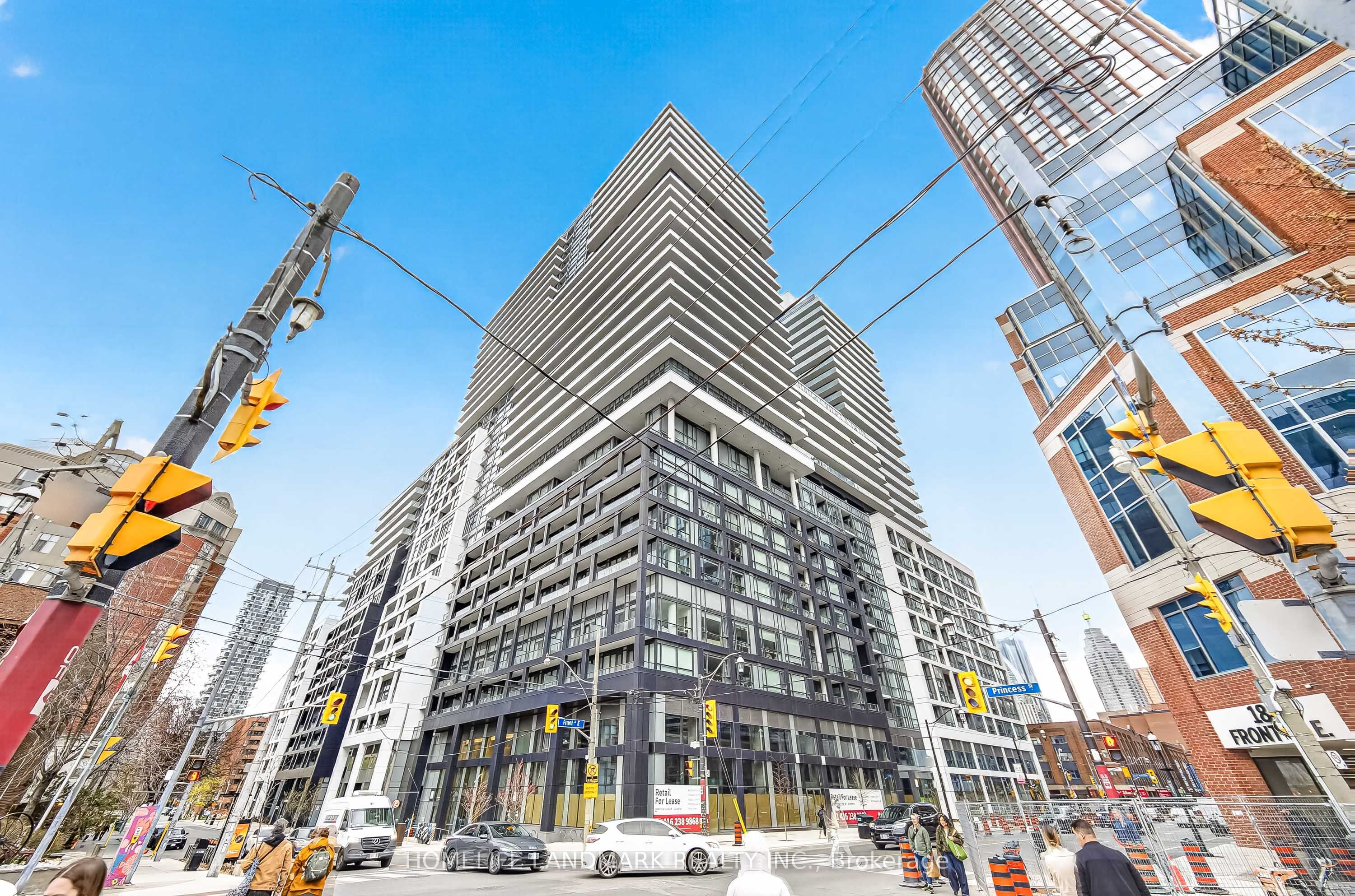 70 Princess Street 2811, Toronto, ON M5A 0X6