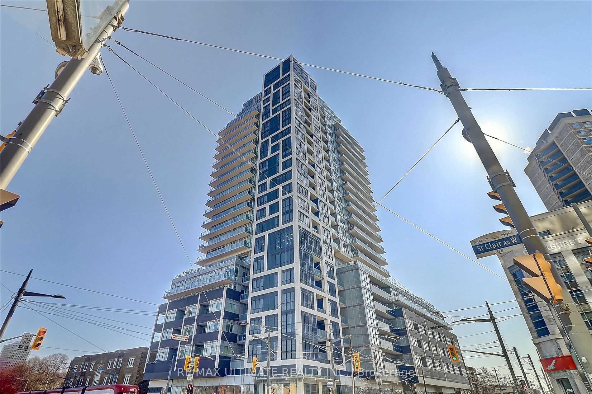 501 St Clair Avenue W 1803, Toronto, ON M5P 0A2