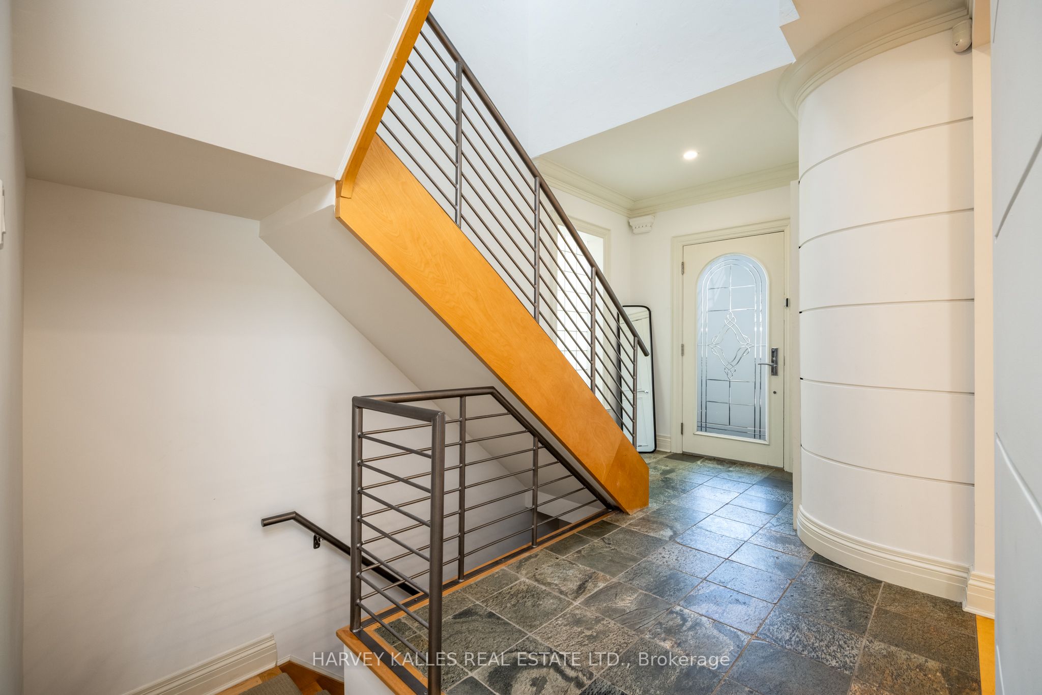 495 Deloraine Avenue, Toronto, ON M5M 2C1 photo 3