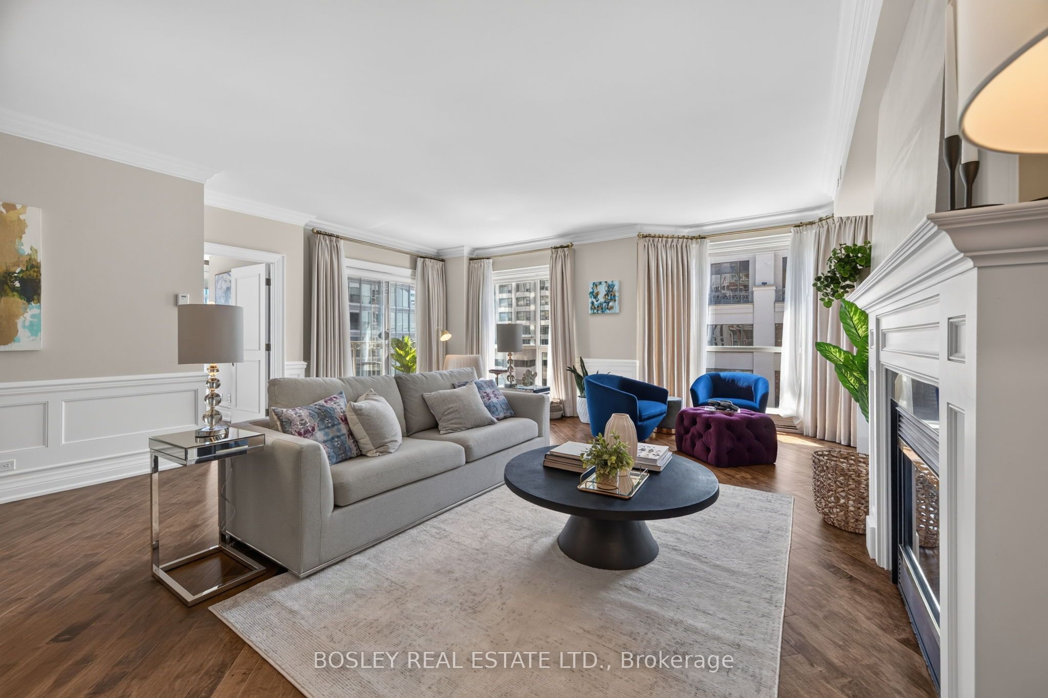 38 Avenue Road 1403, Toronto, ON M5R 2G2 photo 2