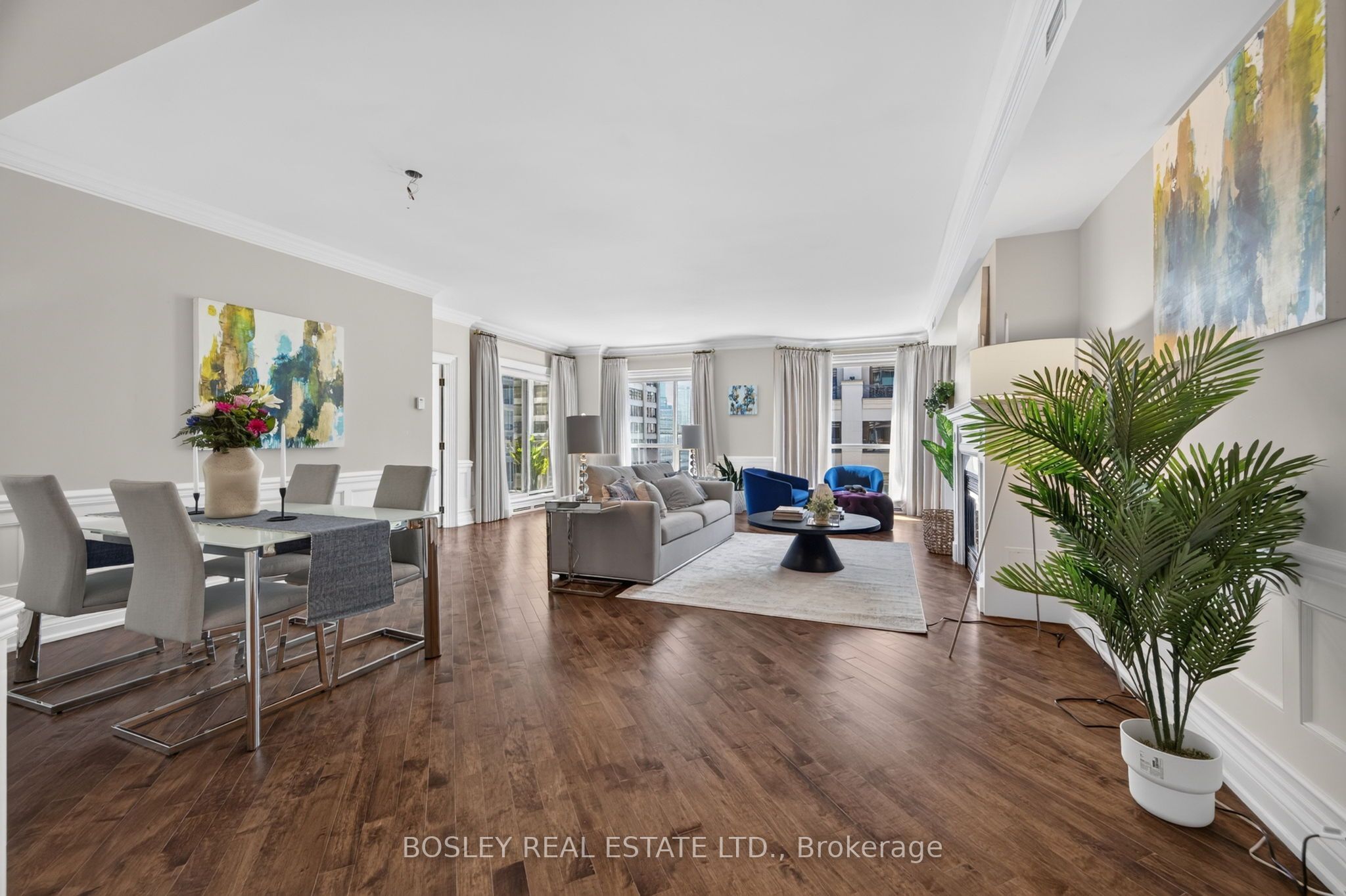 38 Avenue Road 1403, Toronto, ON M5R 2G2 photo 4