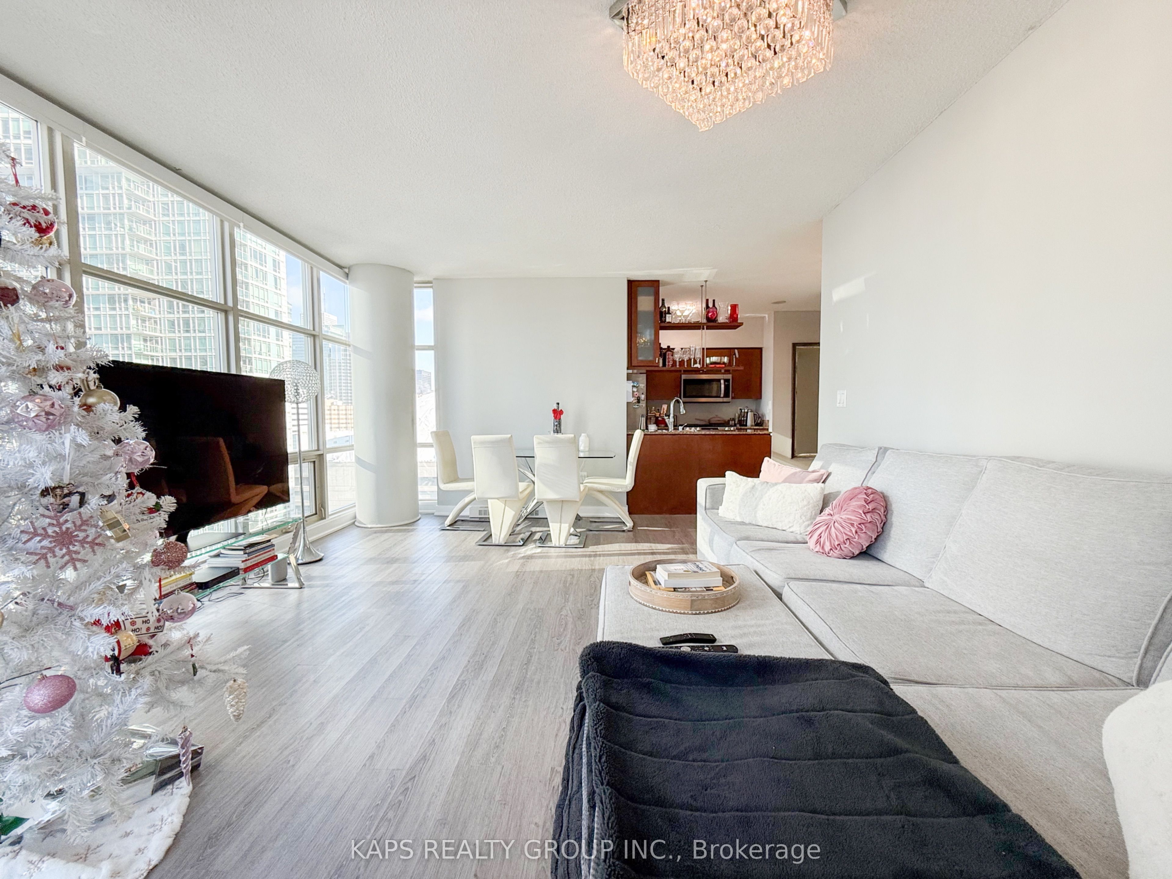 10 Navy Wharf Court 2303, Toronto, ON M5V 3V2