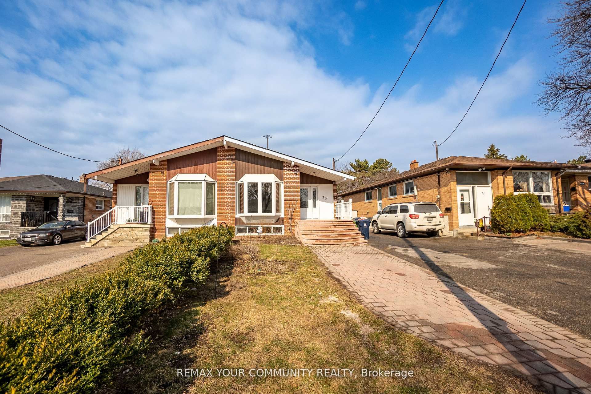 32 Marbury Crescent, Toronto, ON M3A 2G2