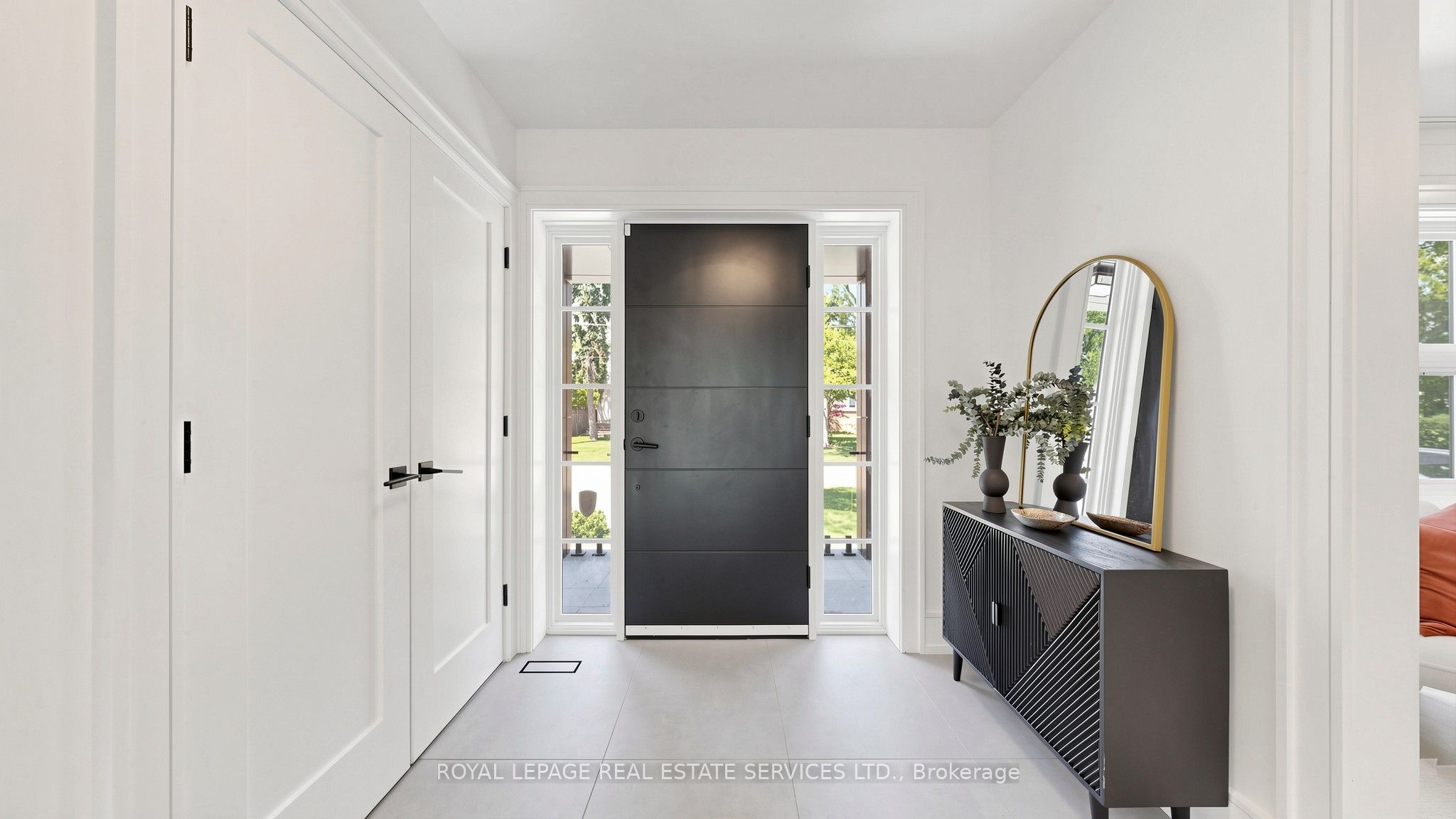17 Romney Road, Toronto, ON M3H 1H1 photo 2