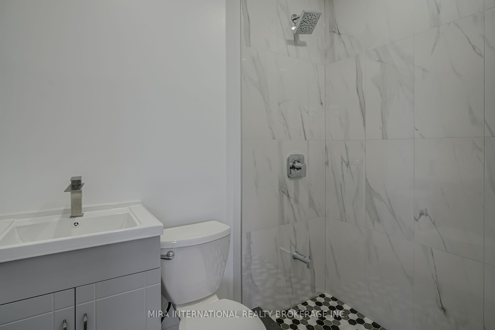 180 Sherbourne Street 207, Toronto, ON M5A 2R7 photo 4