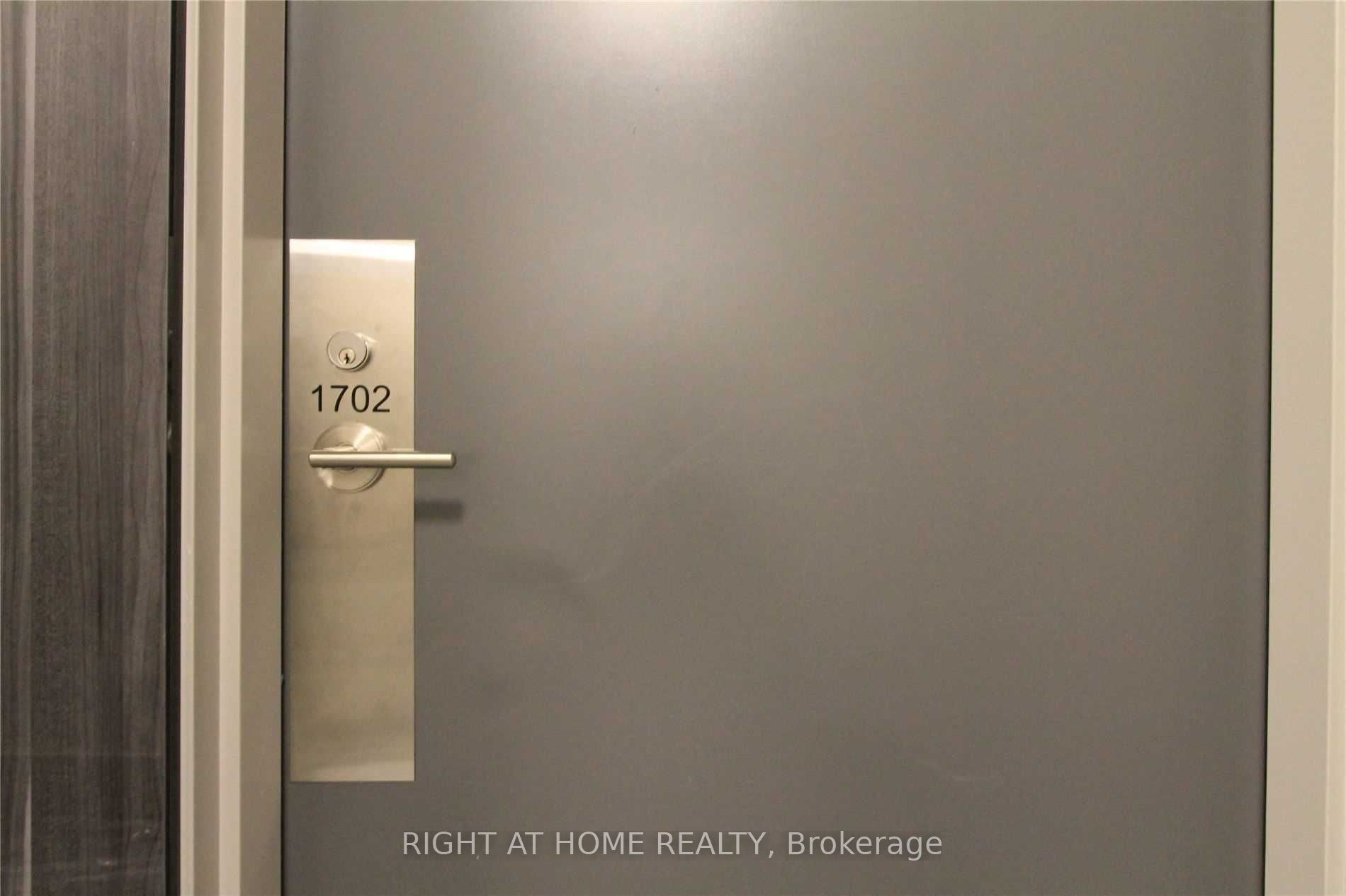 38 Forest Manor Road 1702#, Toronto, ON M2J 0H4