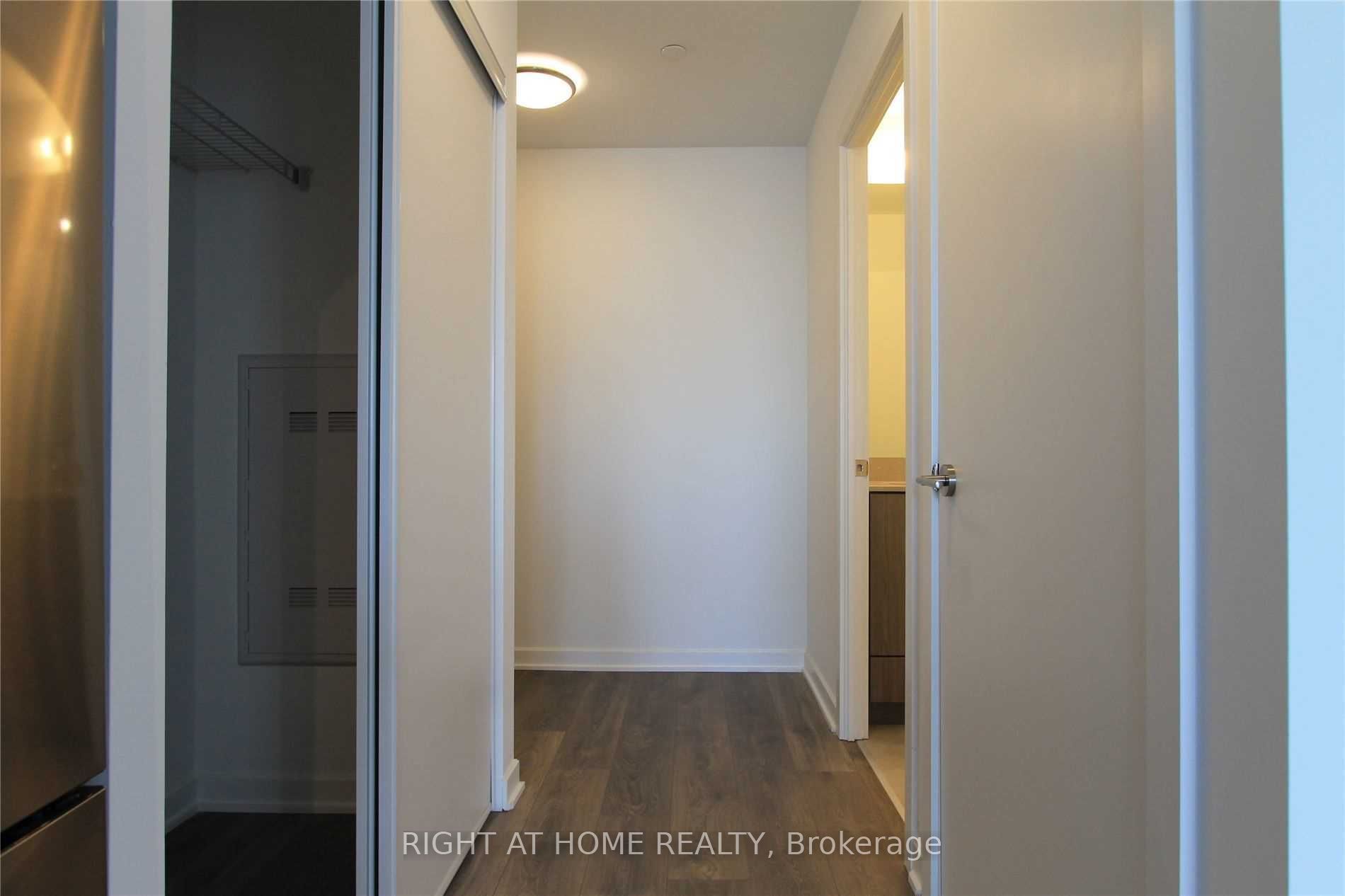 38 Forest Manor Road 1702#, Toronto, ON M2J 0H4 photo 5