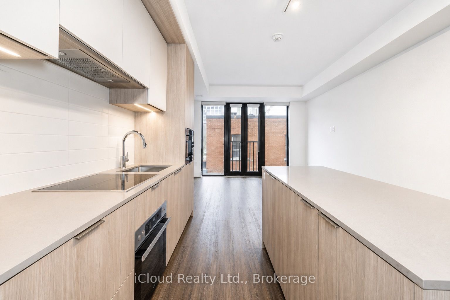 123 Portland Street 303, Toronto, ON M5V 2N4 photo 3