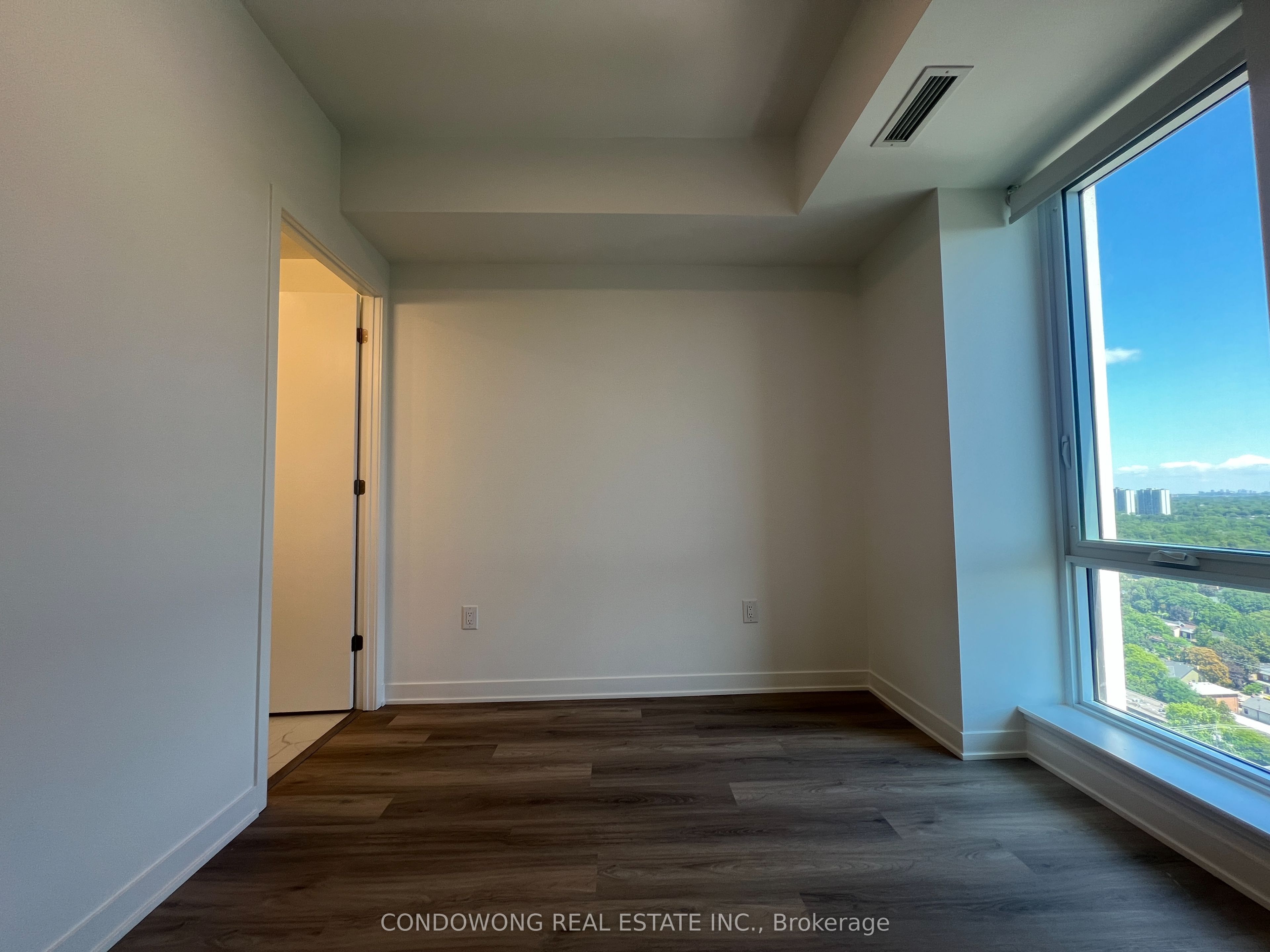 10 Oak Street 2203, Toronto, ON M5A 0Z1 photo 5
