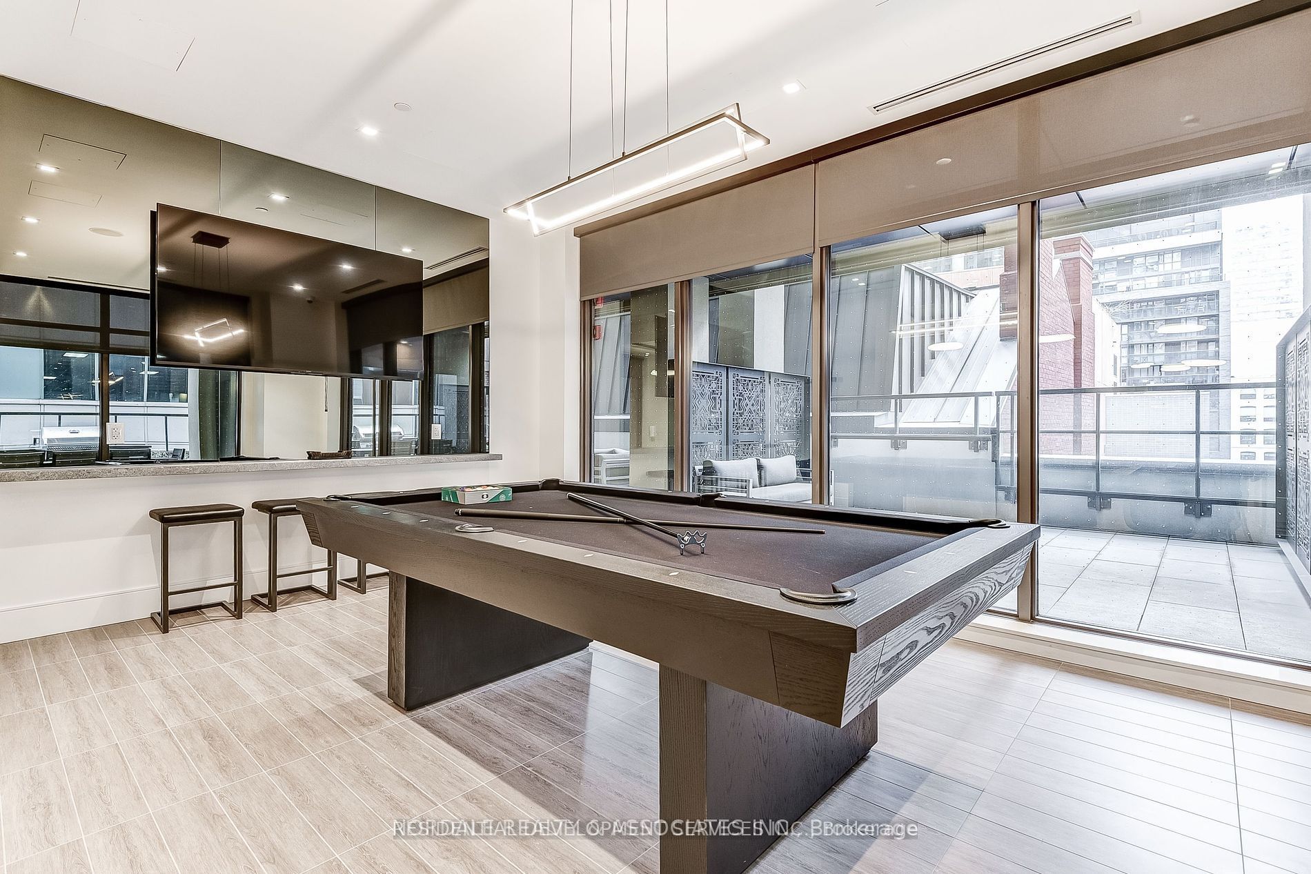 28 Widmer Street 3228, Toronto, ON M5V 0T2 photo 5