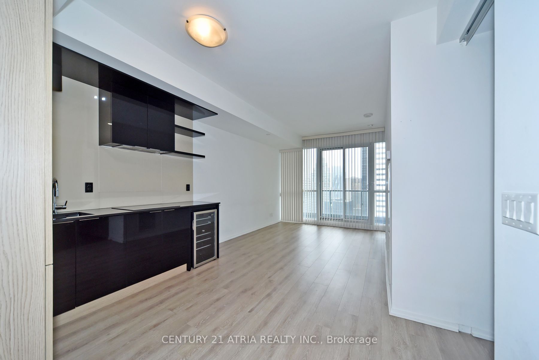 70 Temperance Street 5109, Toronto, ON M5H 4E8 photo 3