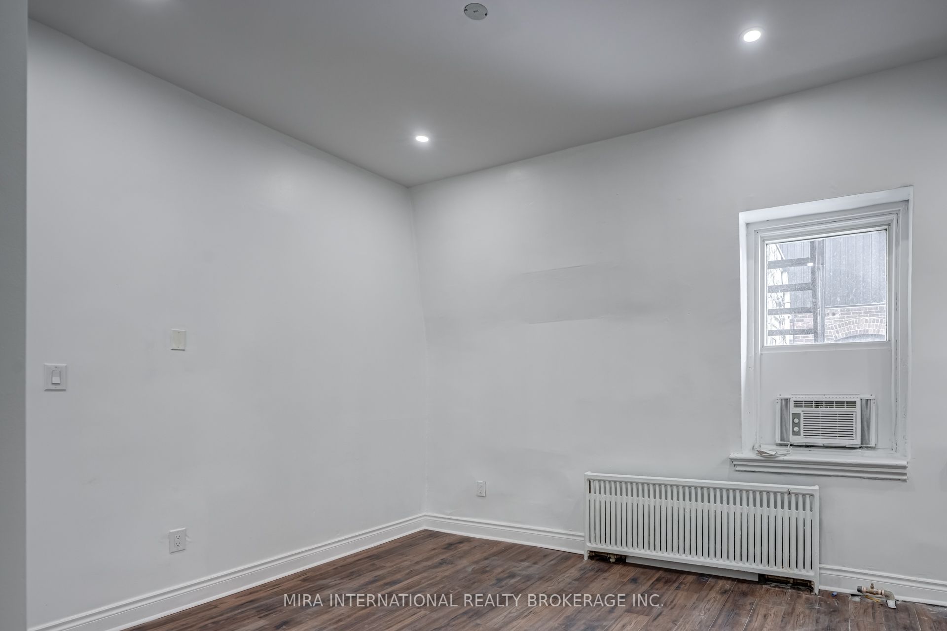 180 Sherbourne Street 204, Toronto, ON M5A 2R7 photo 2