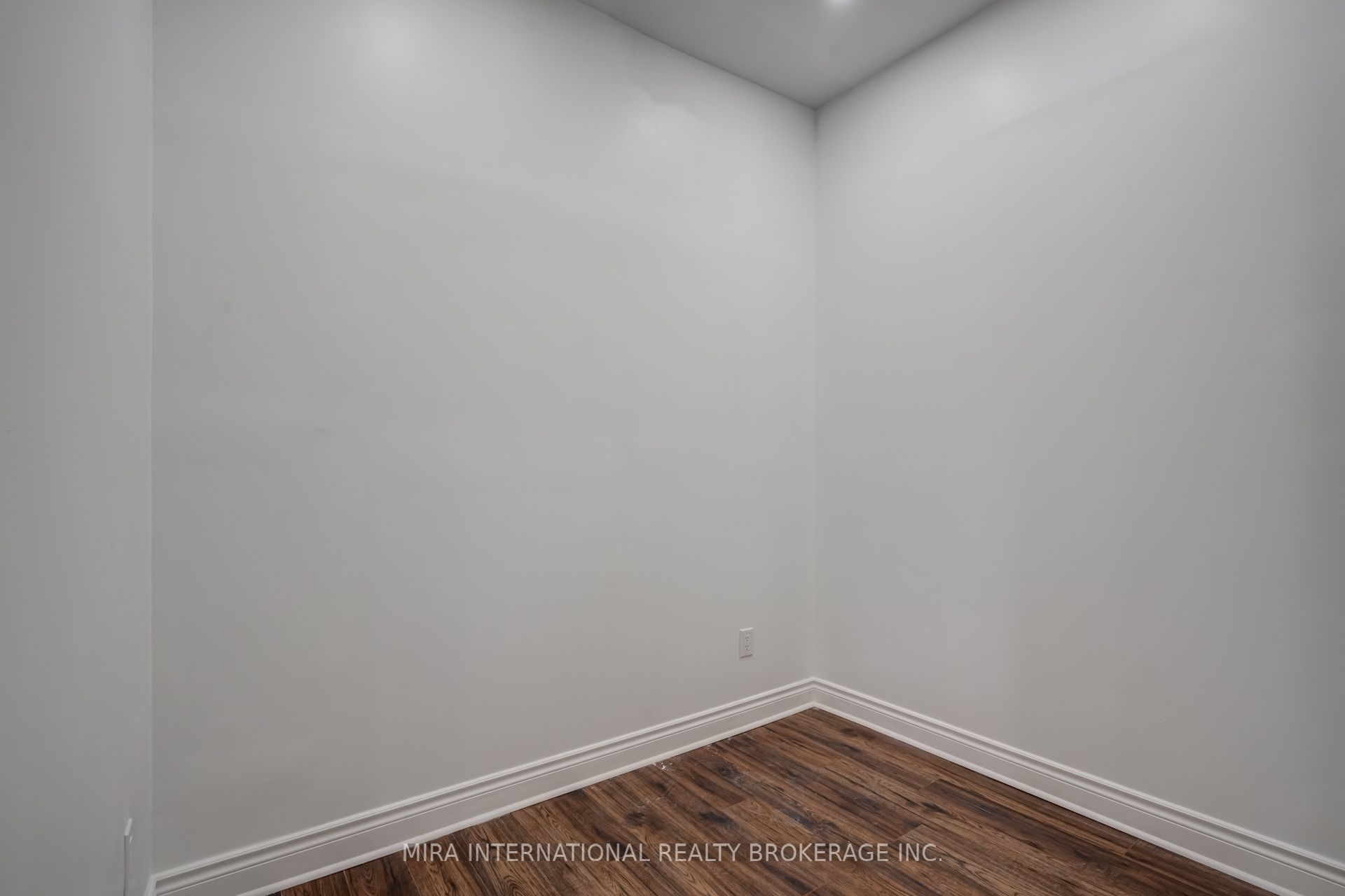 180 Sherbourne Street 204, Toronto, ON M5A 2R7 photo 4