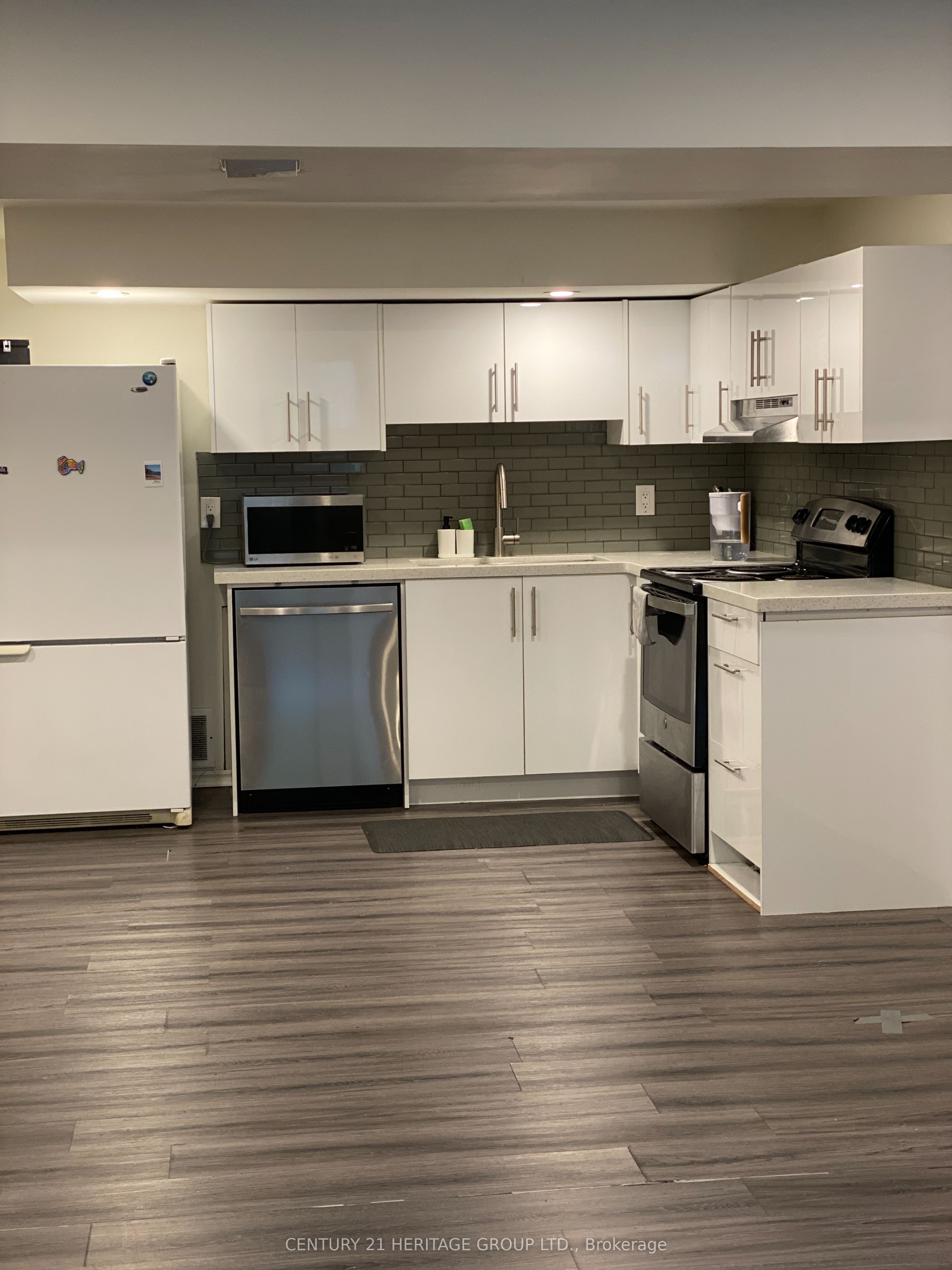 17 Gailong Court Bsmt, Toronto, ON M3A 1X7