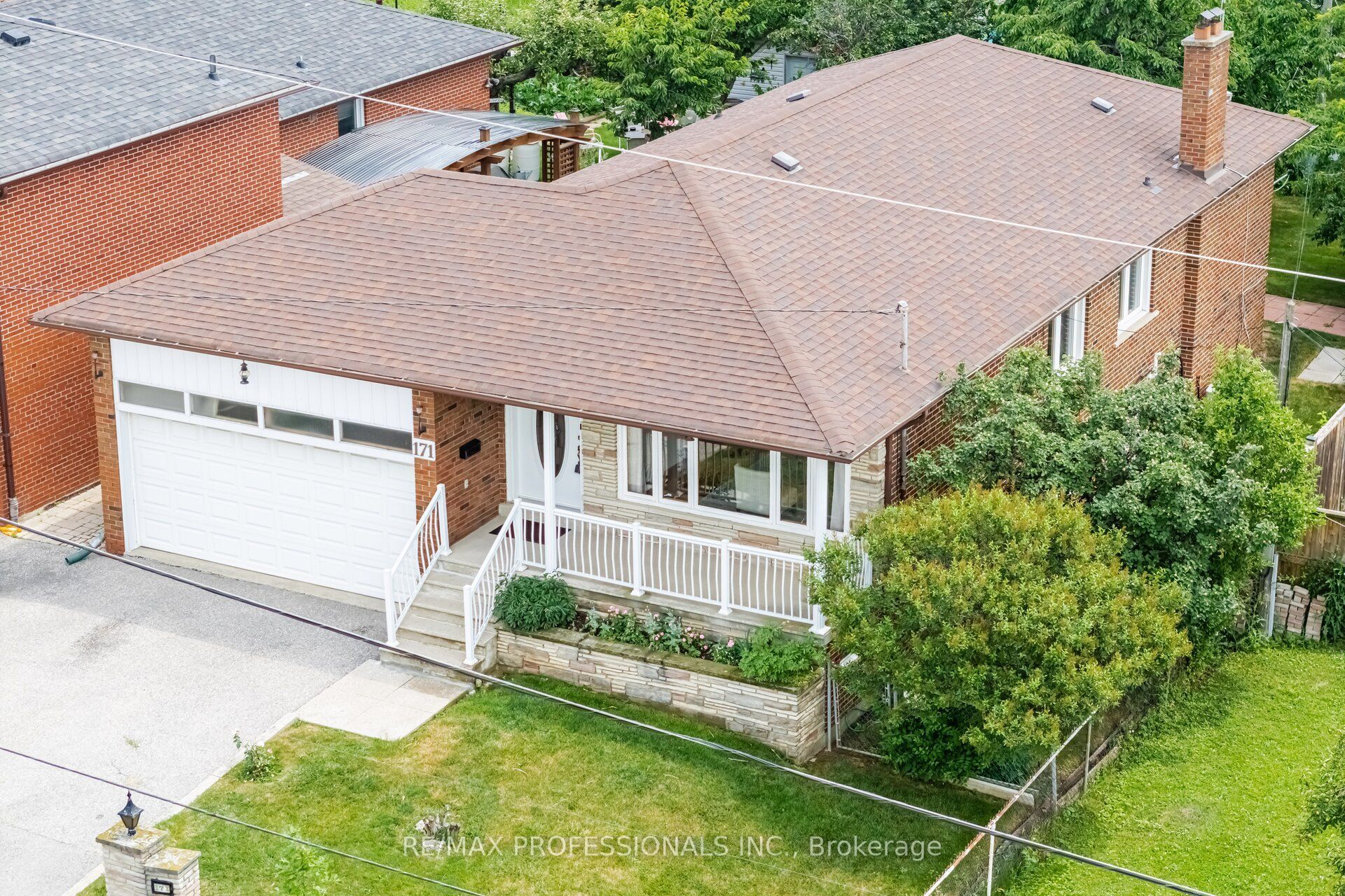 171 Regina Avenue, Toronto, ON M6A 1R9 photo 3