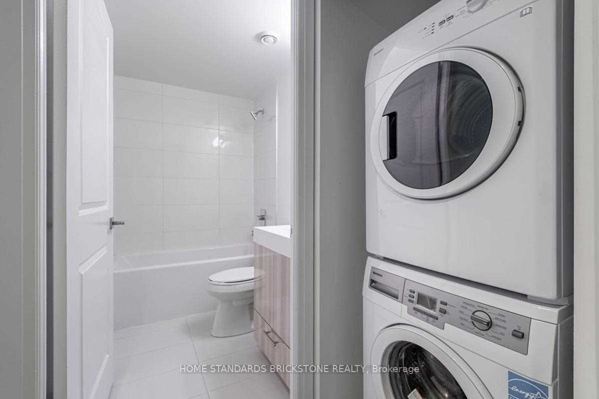 251 Jarvis Street E 1533, Toronto, ON M5B 0C3 photo 4