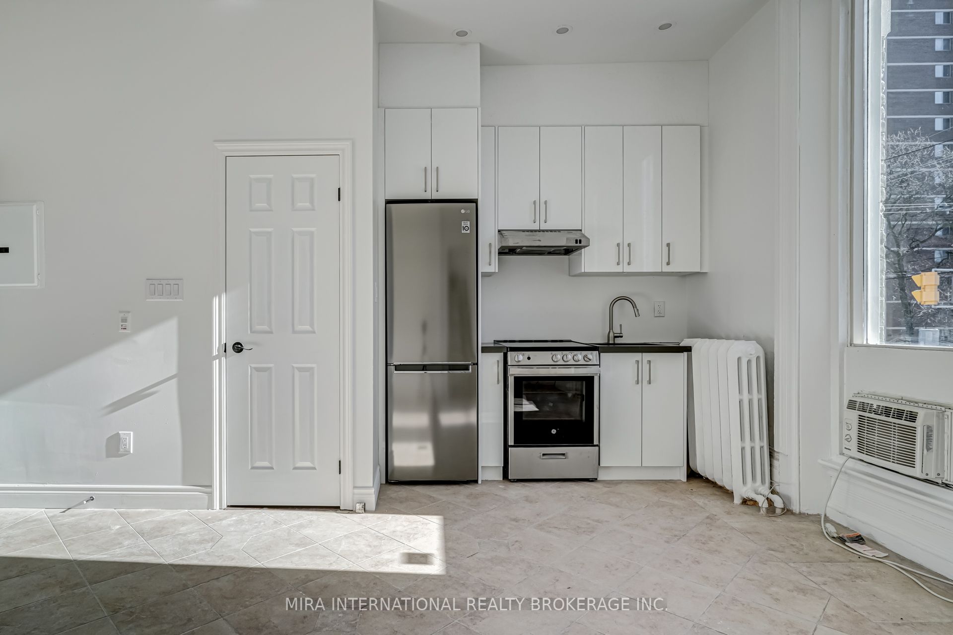 180 Sherbourne Street 103, Toronto, ON M5A 2R7 photo 2