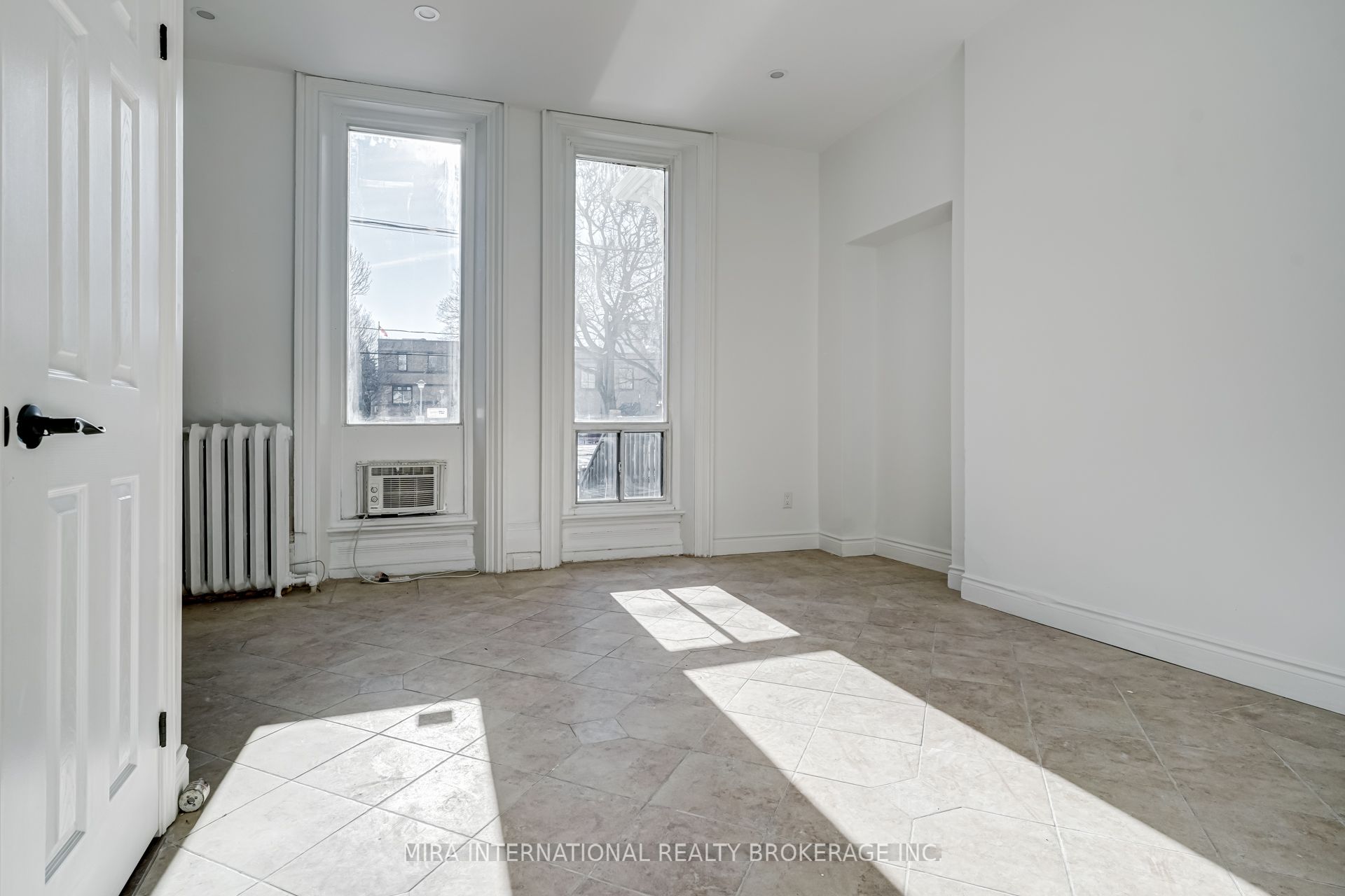 180 Sherbourne Street 103, Toronto, ON M5A 2R7 photo 3